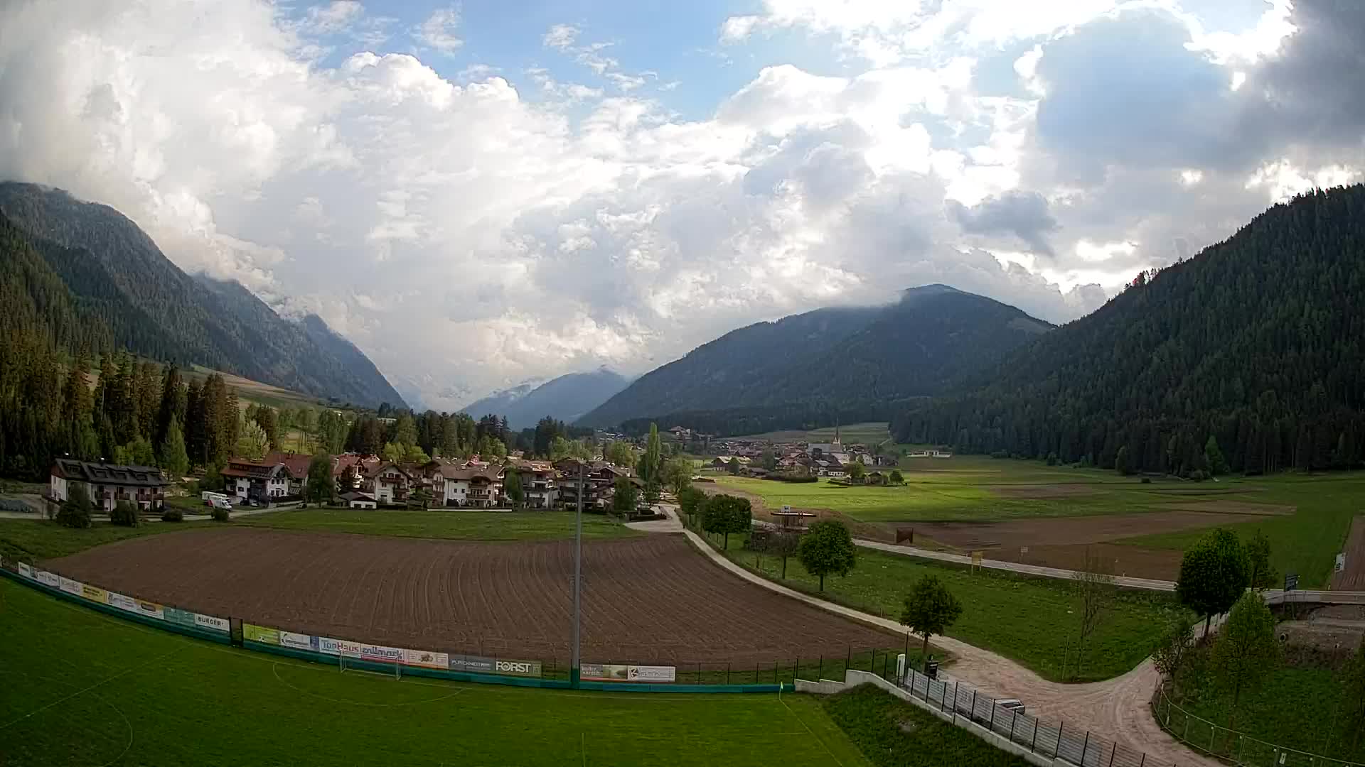 Webcam Rasun di Sotto / Plan de Corones – Vista live dalla Val Anterselva