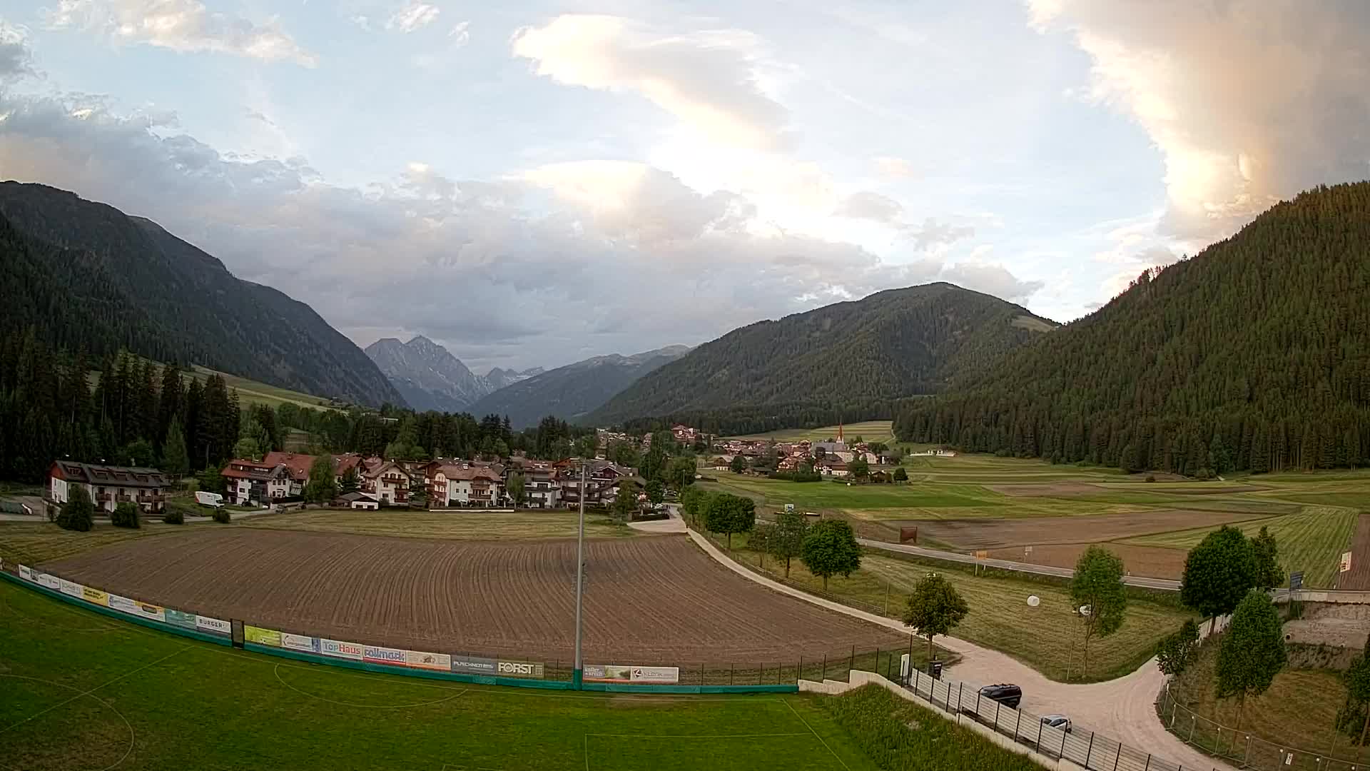 Webcam Niederrasen / Kronplatz – Live View from Val Anterselva