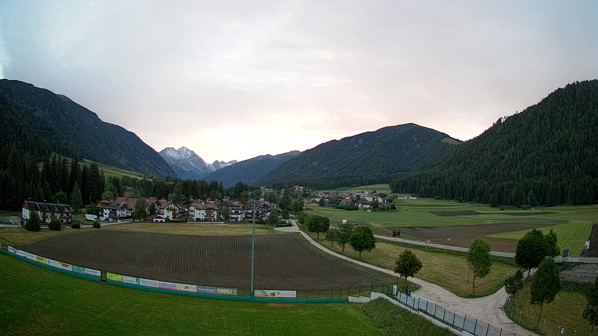Webcam Niederrasen / Kronplatz – Live View from Val Anterselva