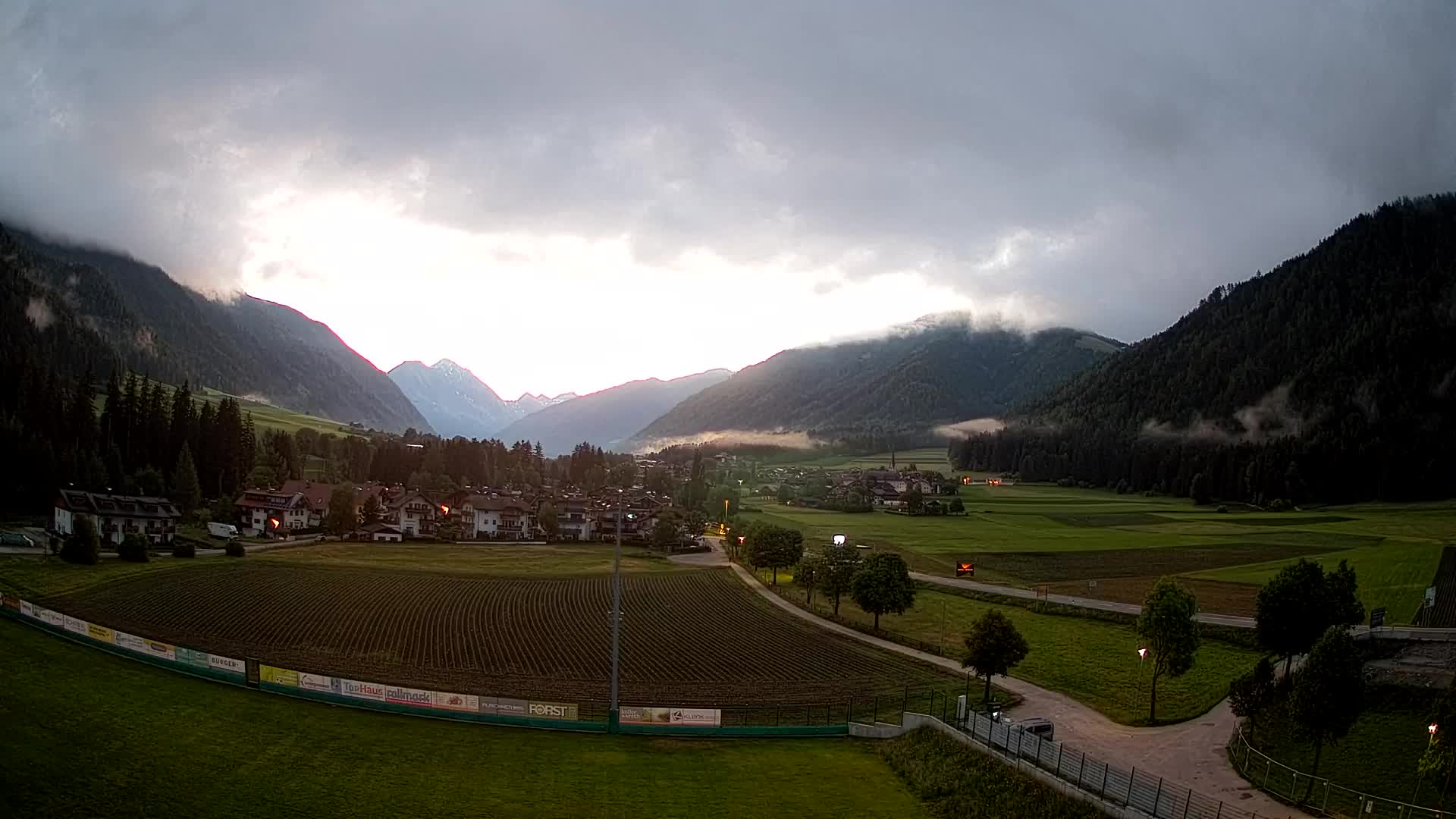 Webcam Niederrasen / Kronplatz – Vista en directo desde el Valle de Anterselva