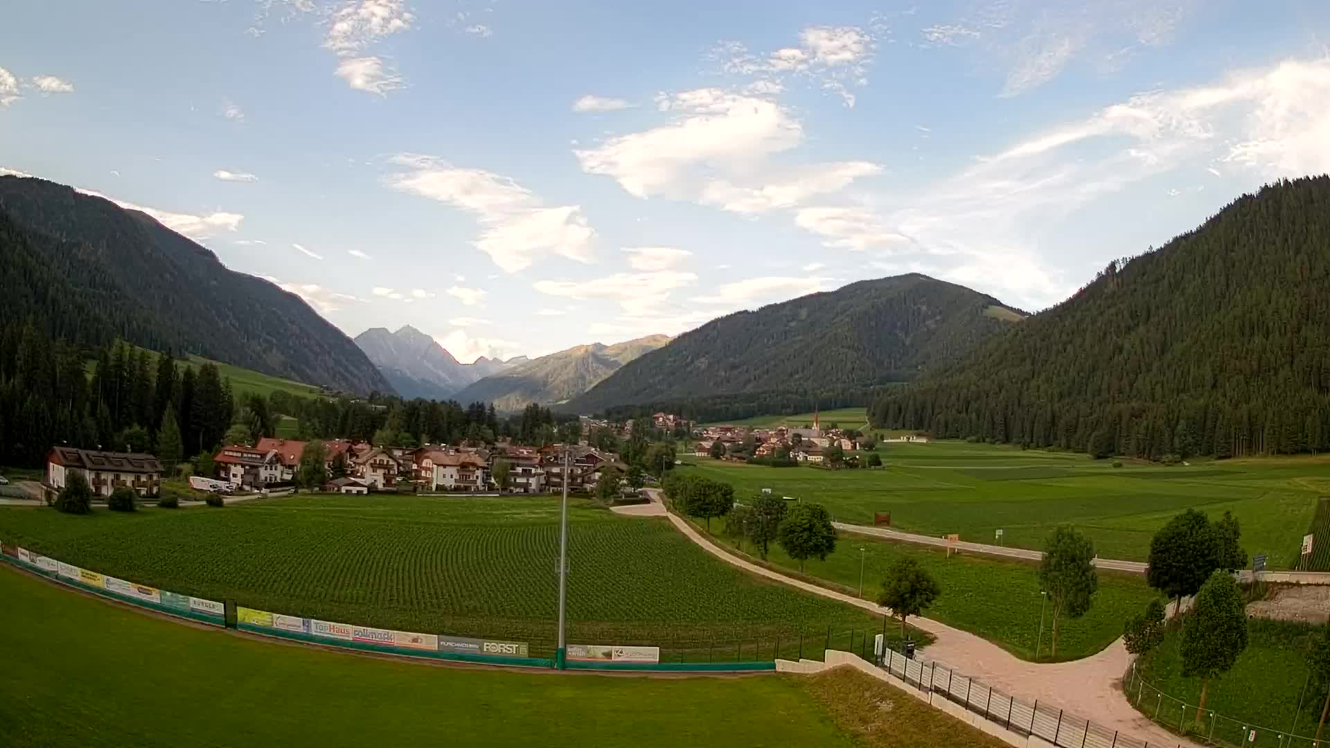 Webcam Niederrasen / Kronplatz – Live View from Val Anterselva