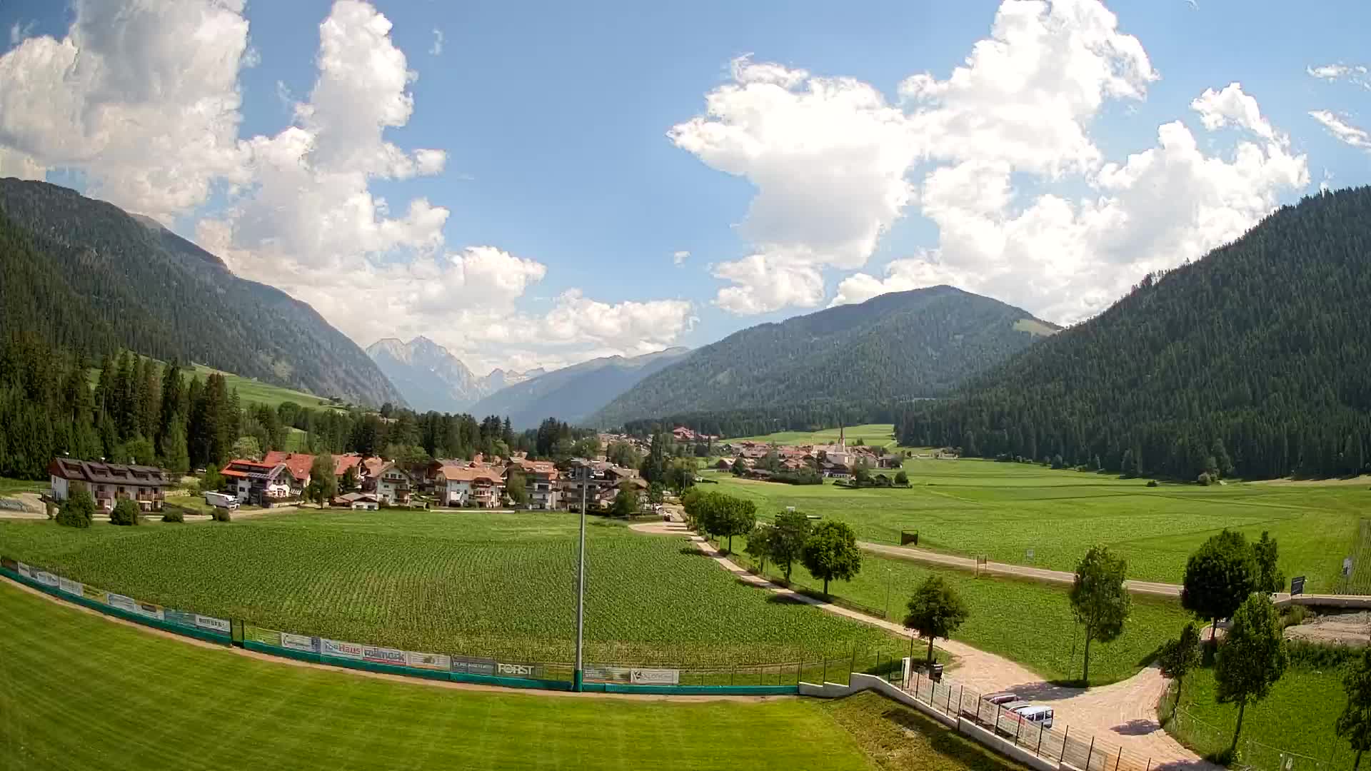 Webcam Niederrasen / Kronplatz – Live View from Val Anterselva
