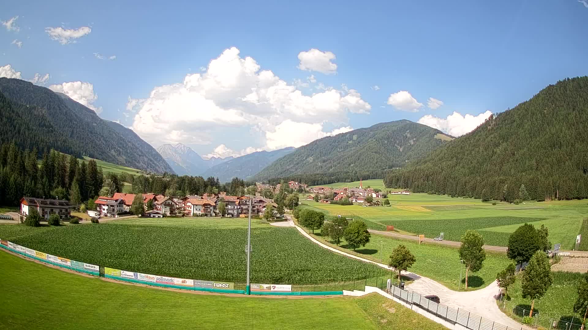 Webcam Niederrasen / Kronplatz – Live View from Val Anterselva