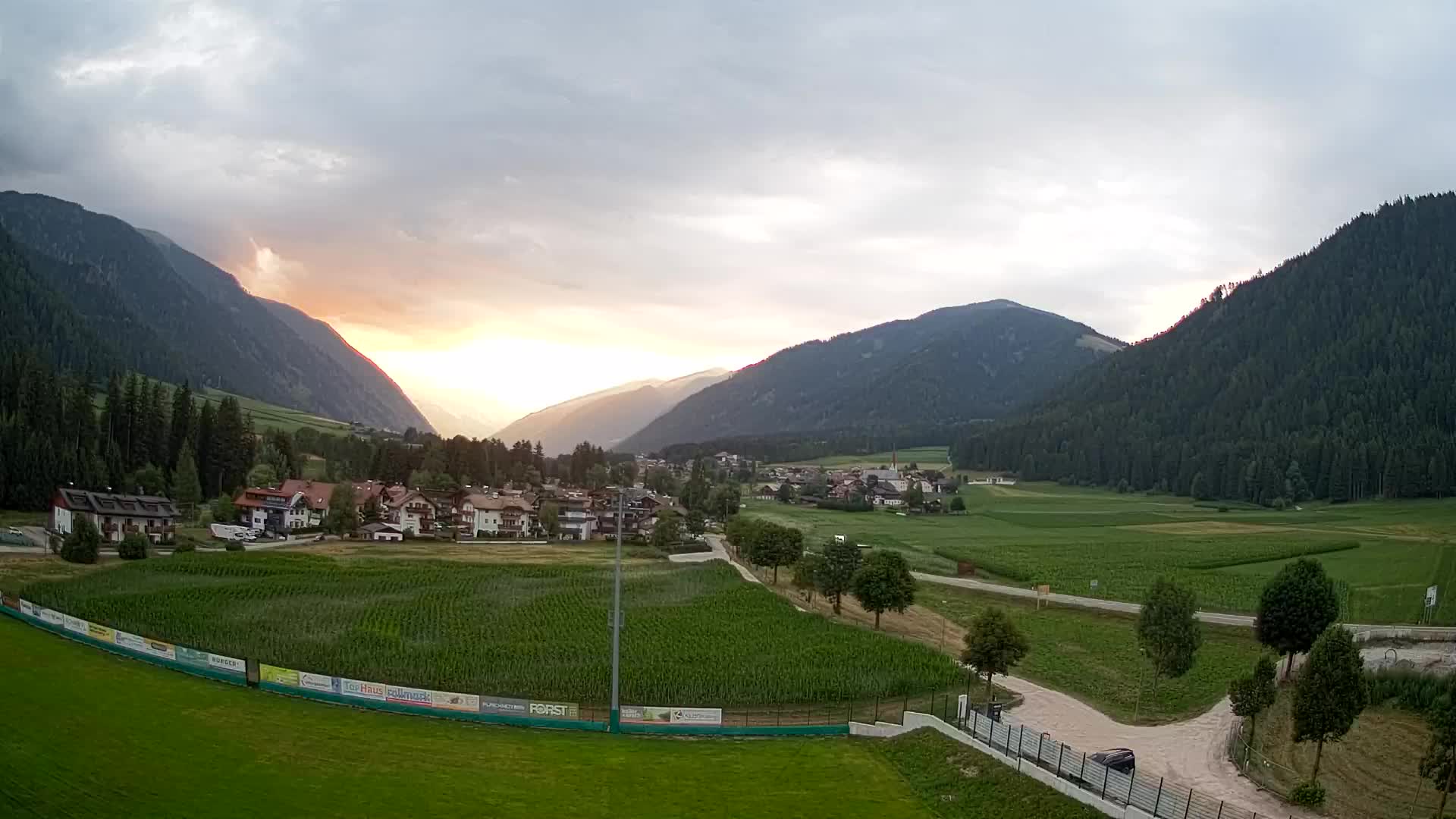 Webcam Niederrasen / Kronplatz – Live View from Val Anterselva