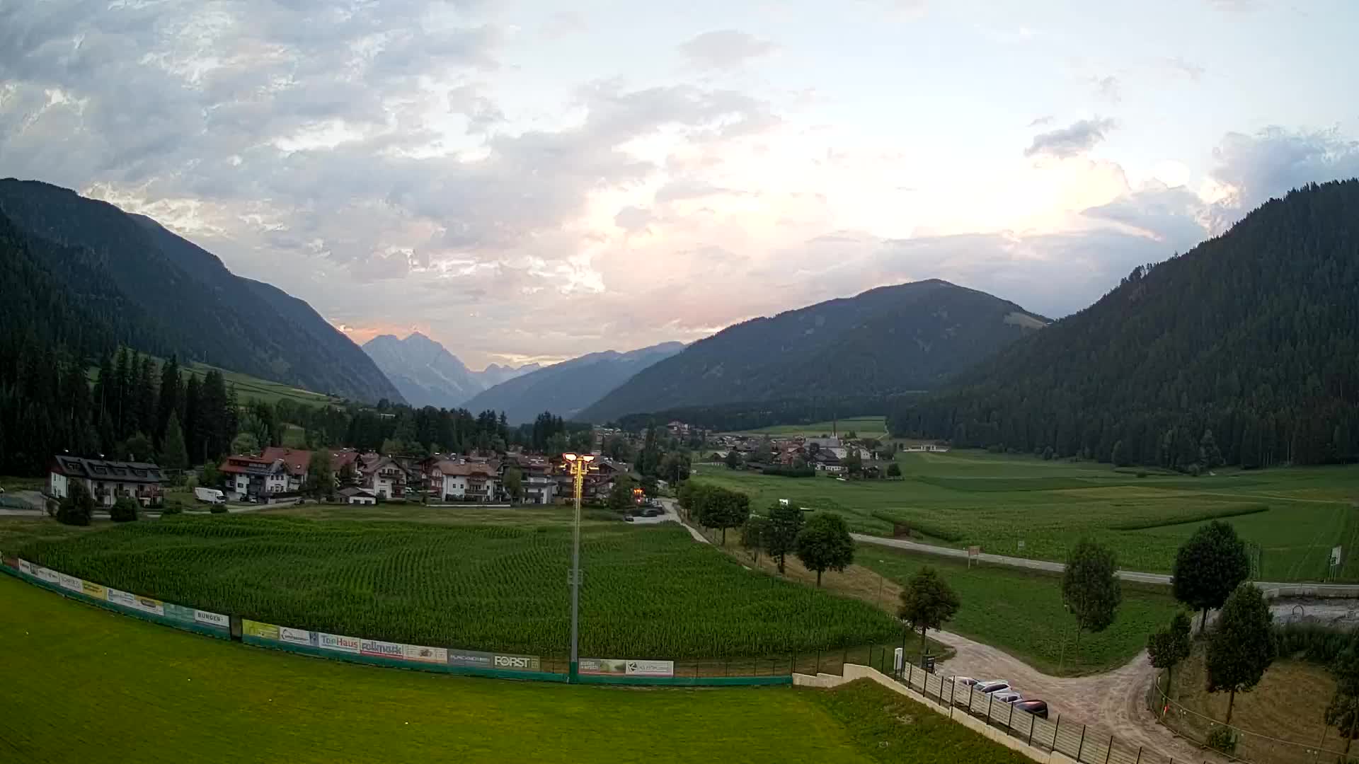 Webcam Niederrasen / Kronplatz – Live View from Val Anterselva