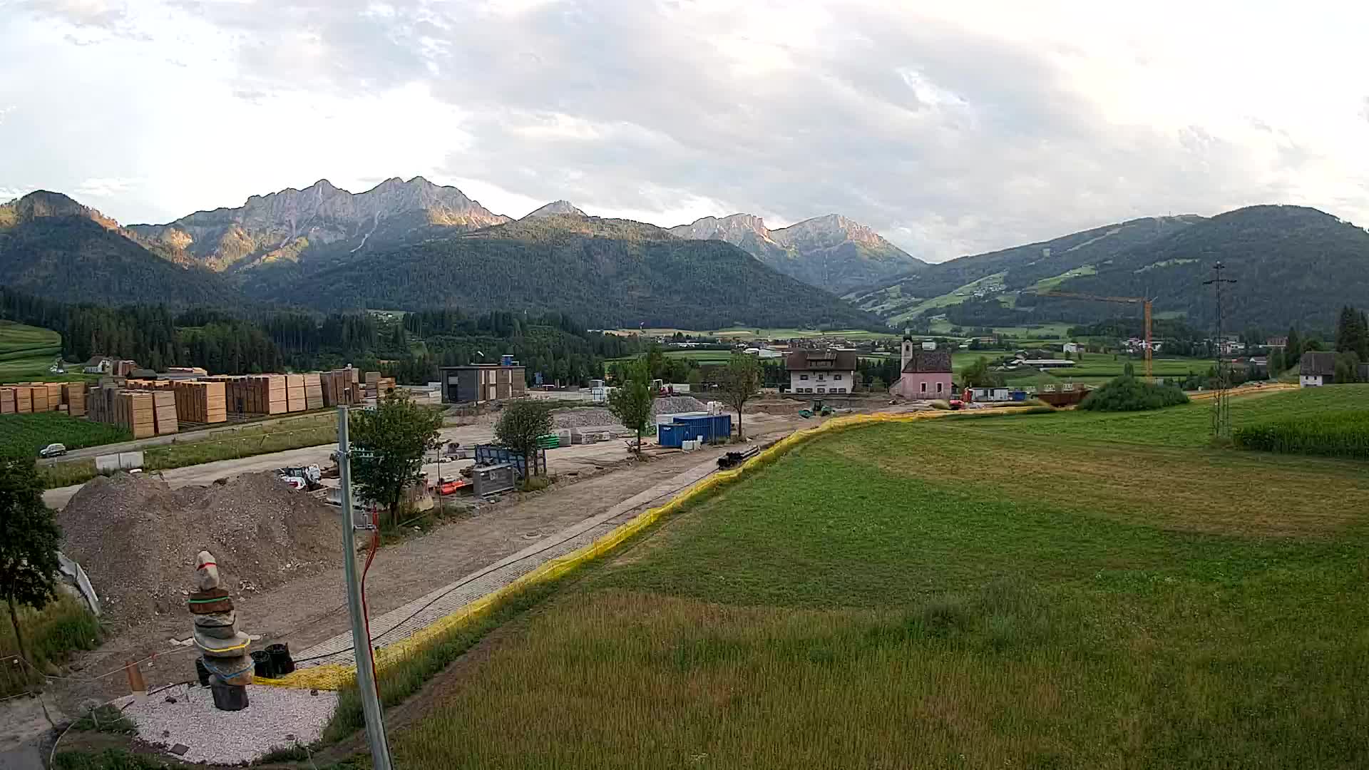 Webcam Rasen / Kronplatz – Live View from the Antholzertal Valley