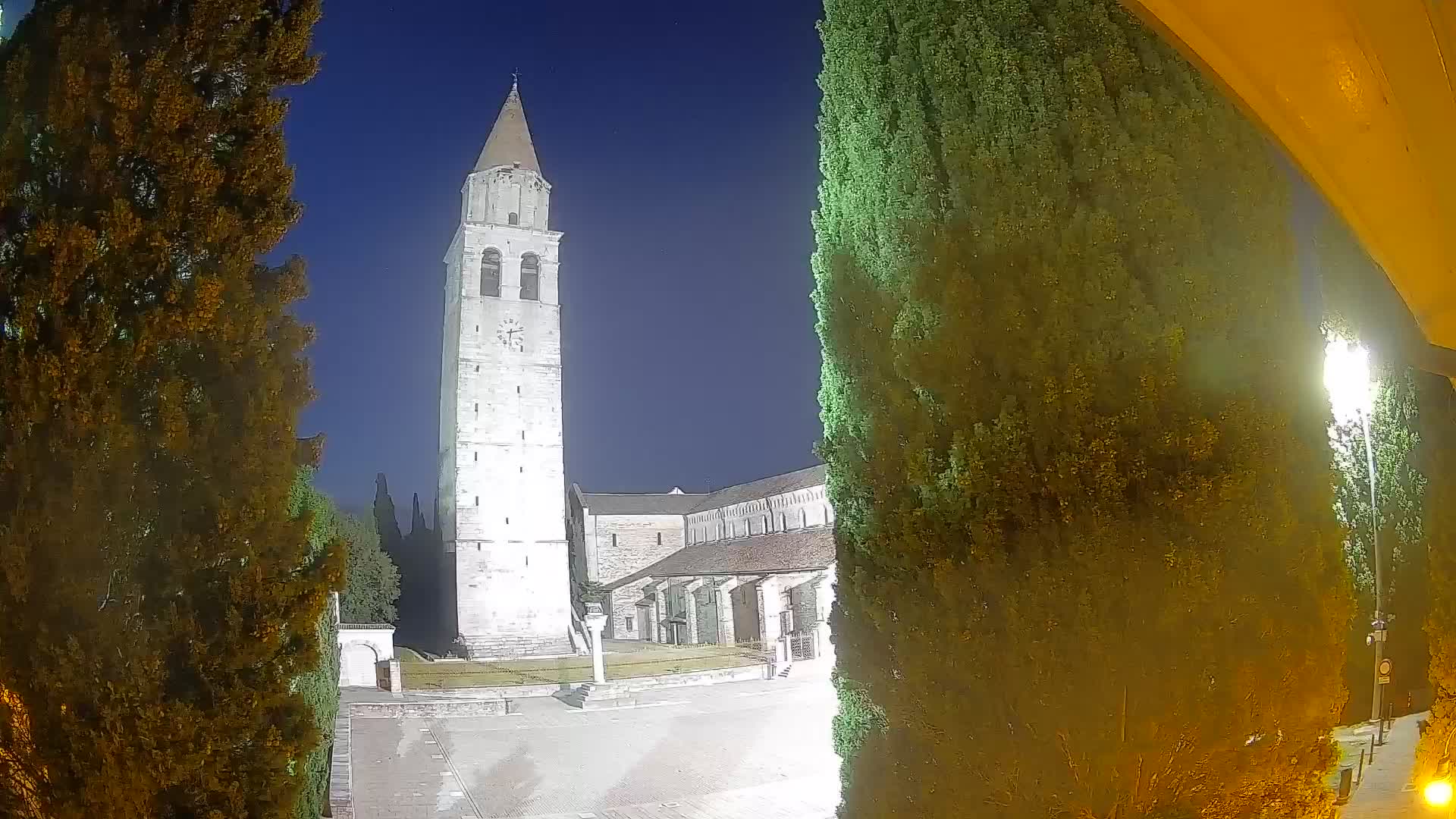 Akvileja – trg Capitolo