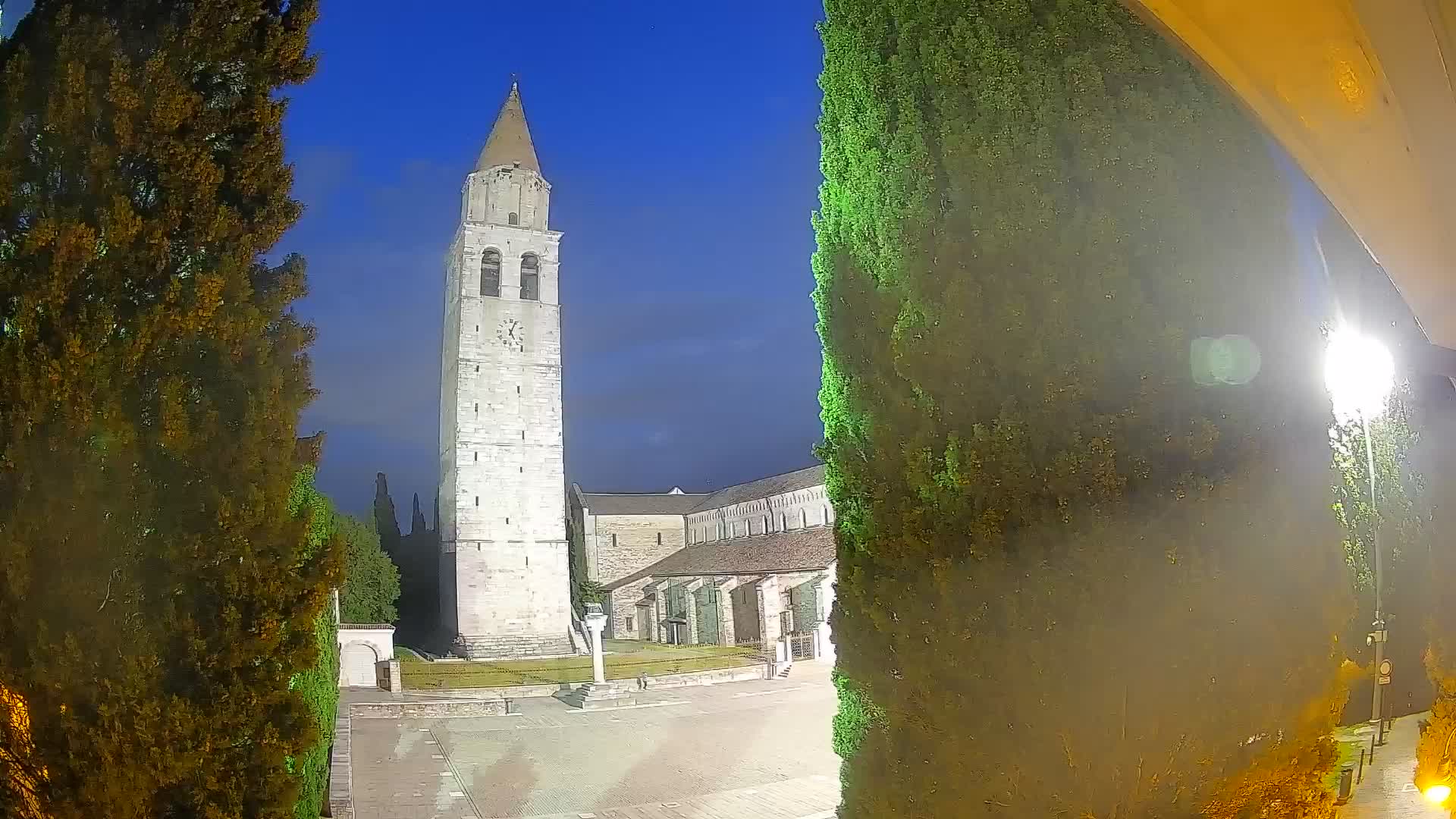Akvileja – trg Capitolo
