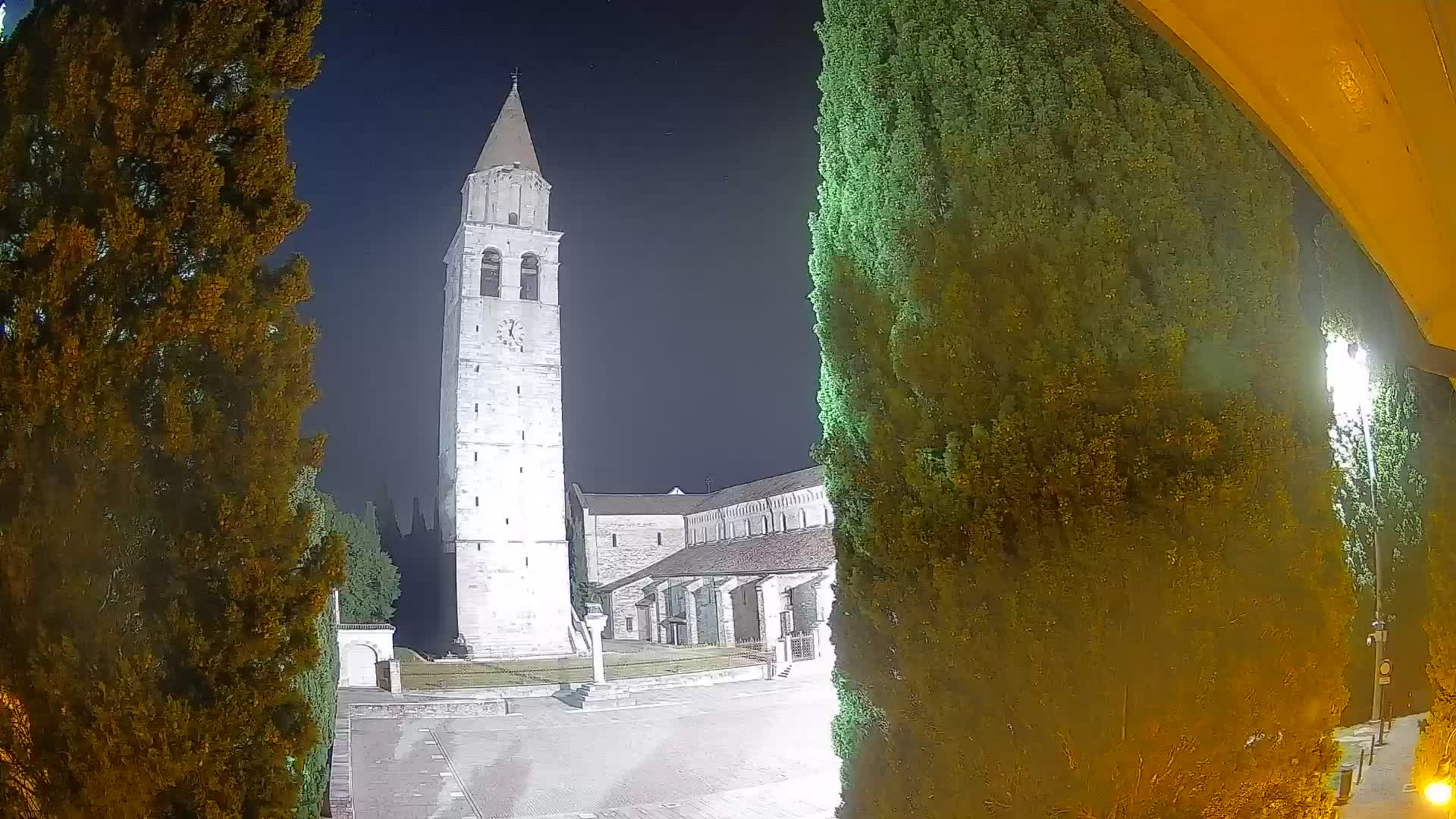 Akvileja – trg Capitolo