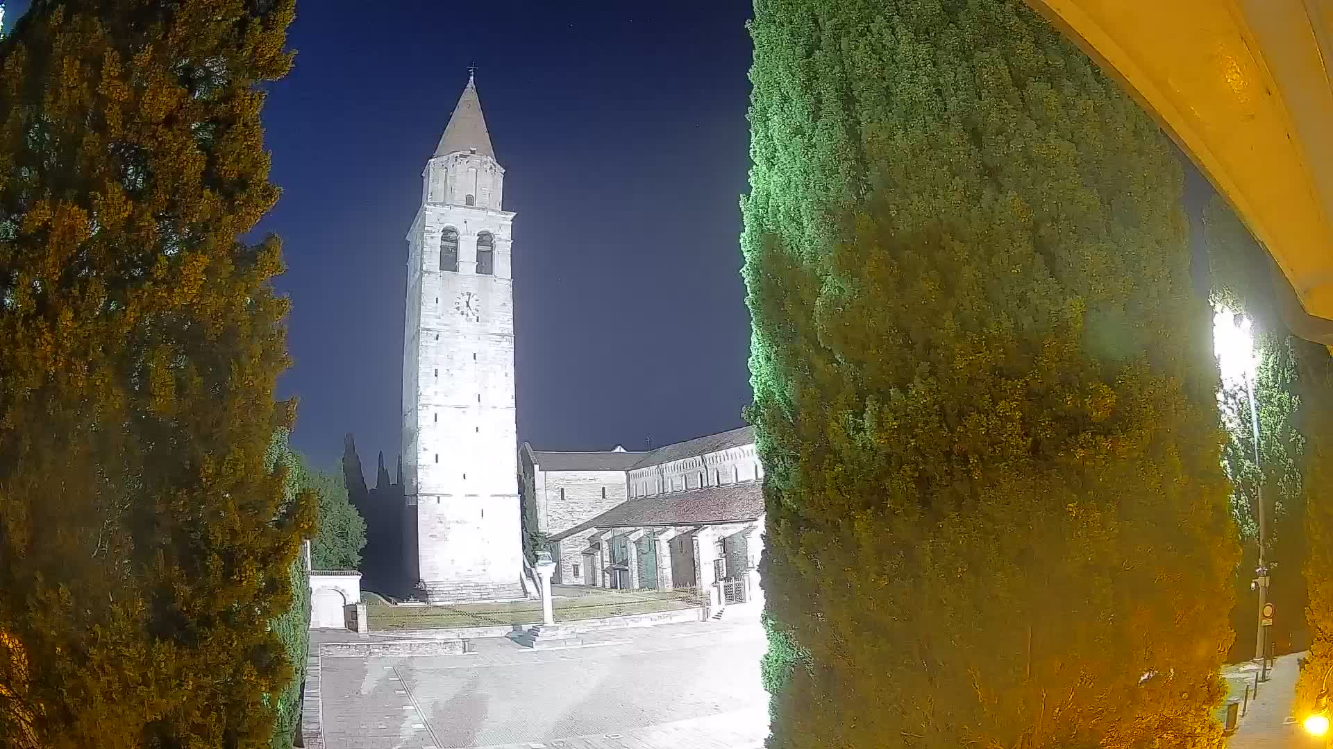 Akvileja – trg Capitolo