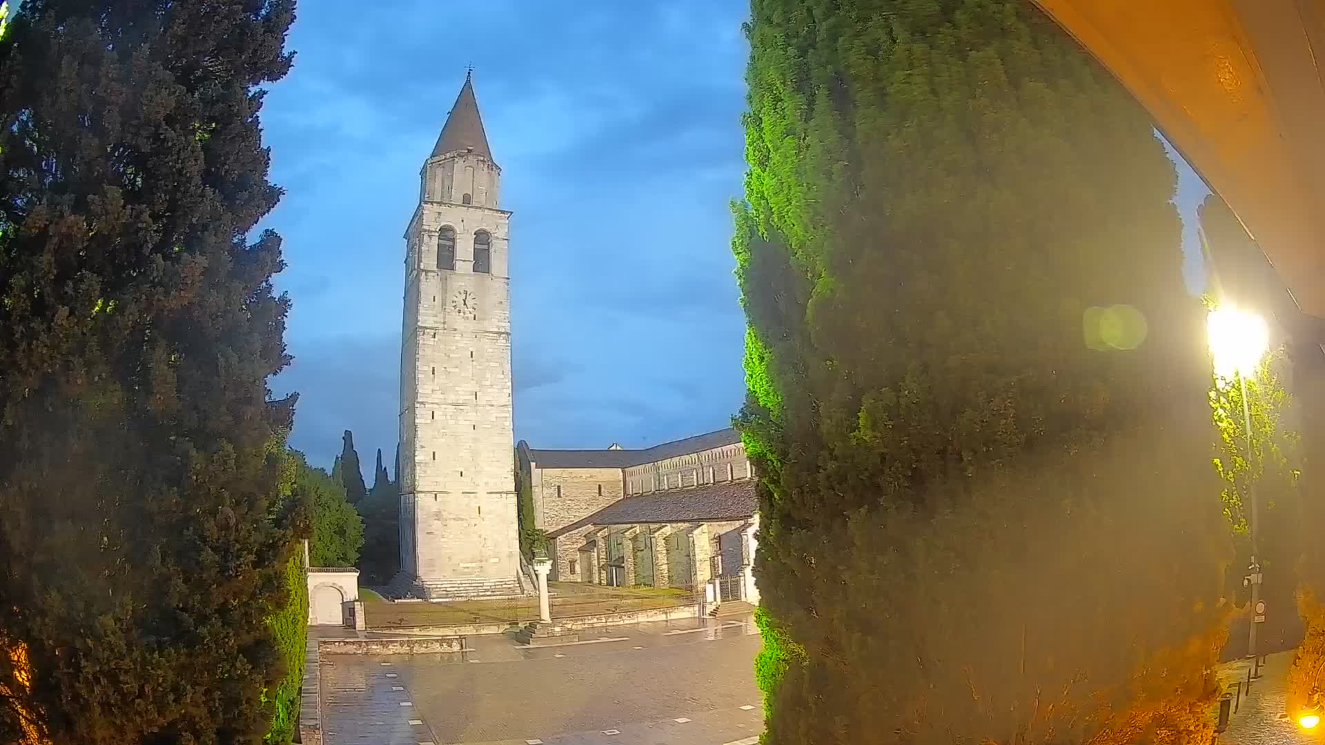 Akvileja – trg Capitolo