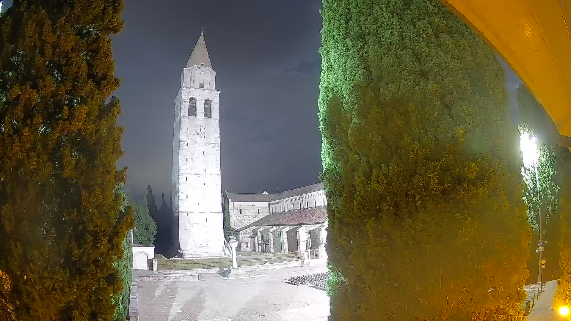 Akvileja – trg Capitolo