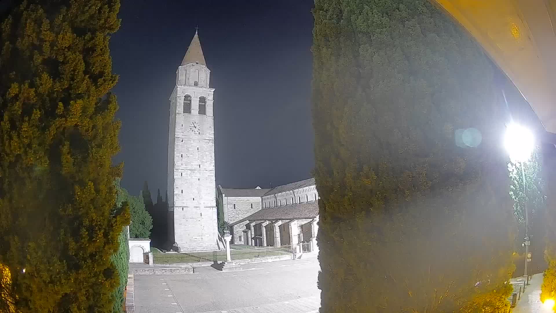 Akvileja – trg Capitolo