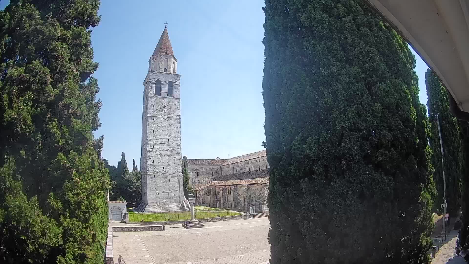 Akvileja – trg Capitolo