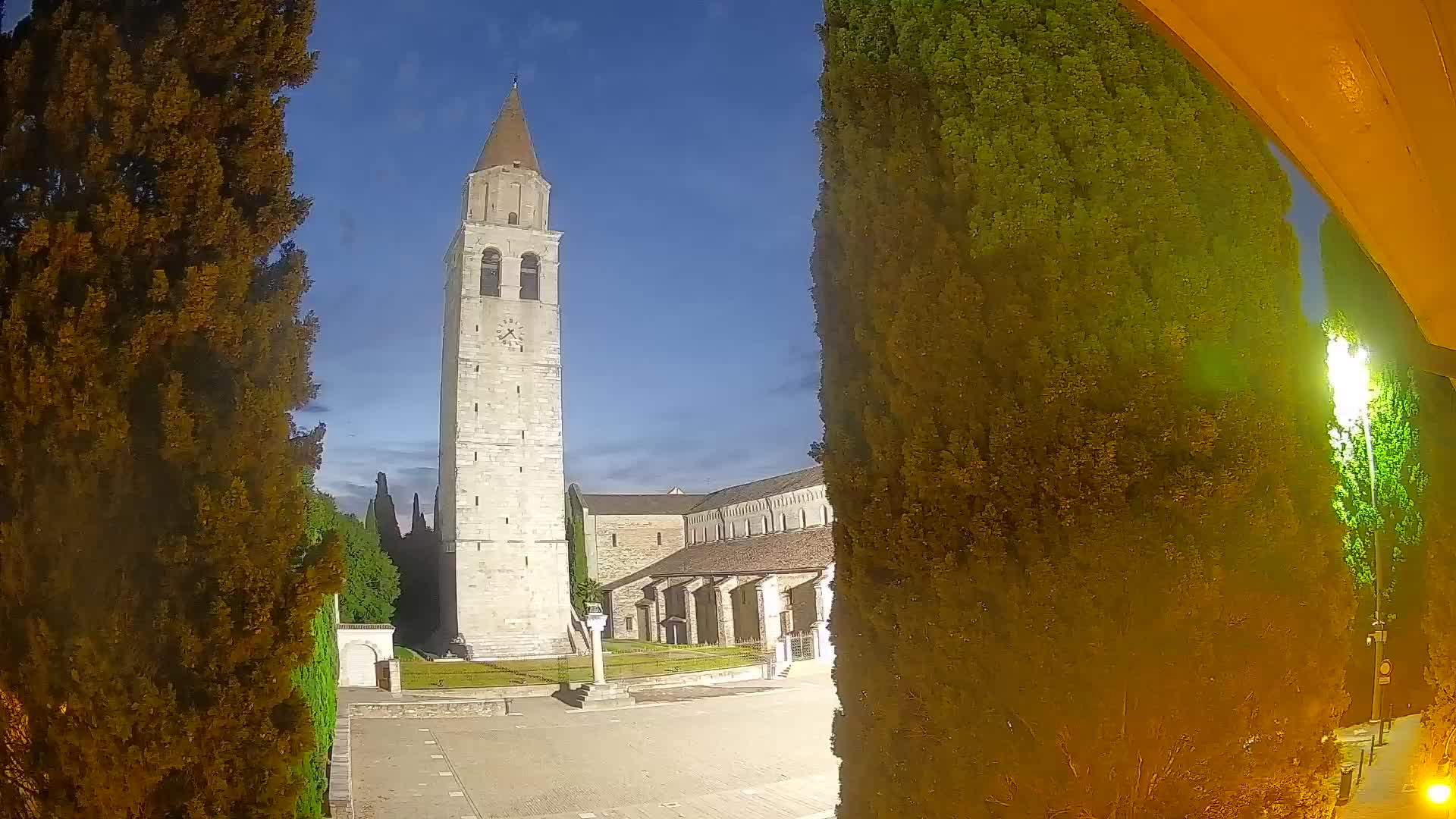 Akvileja – trg Capitolo