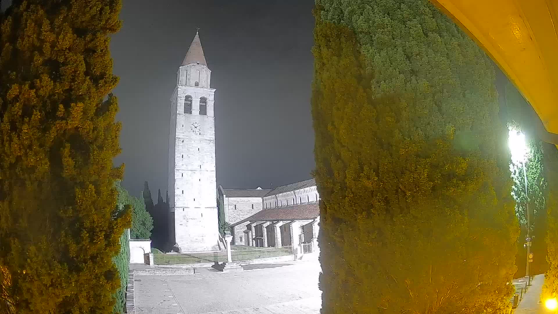 Akvileja – trg Capitolo