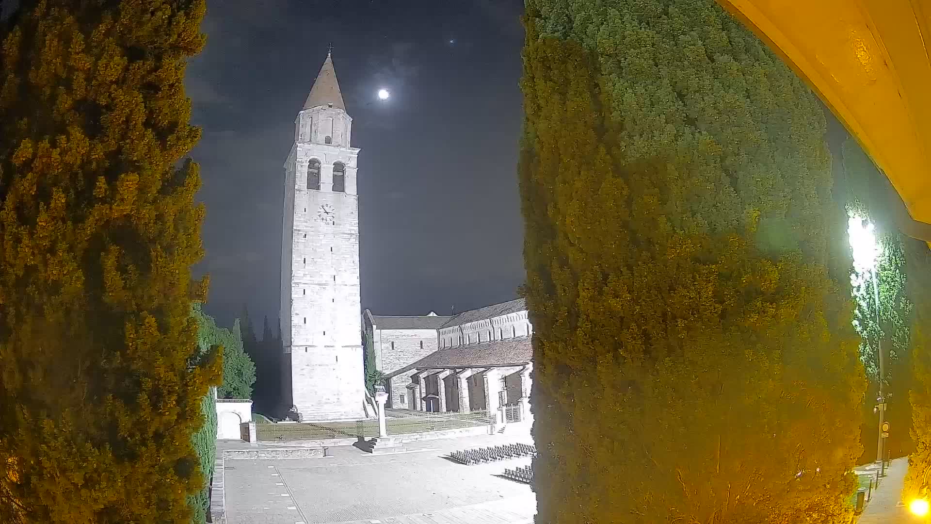 Akvileja – trg Capitolo