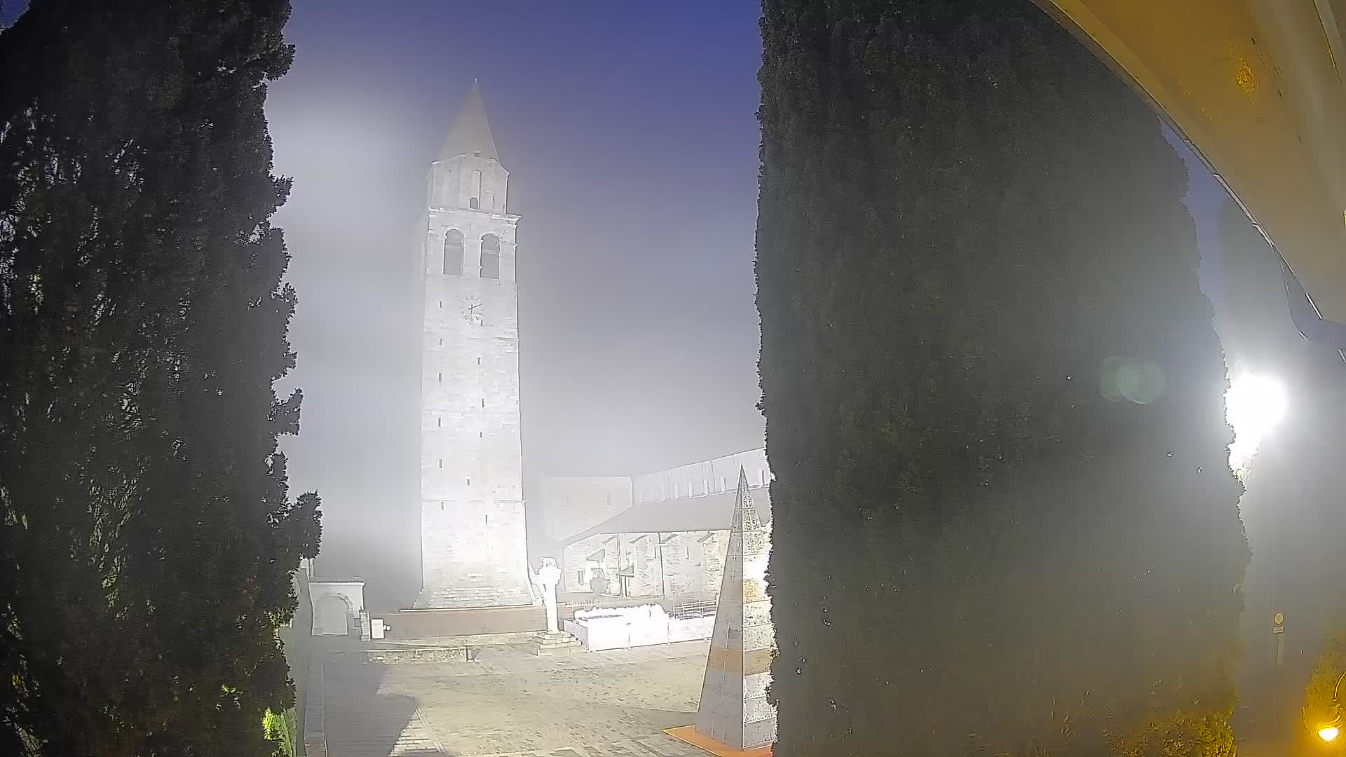 Akvileja – trg Capitolo