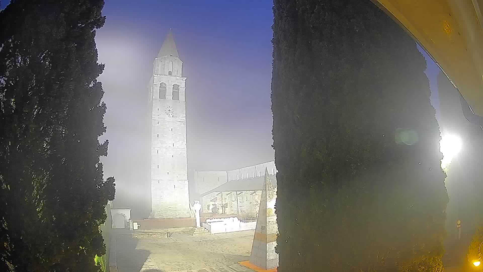 Akvileja – trg Capitolo