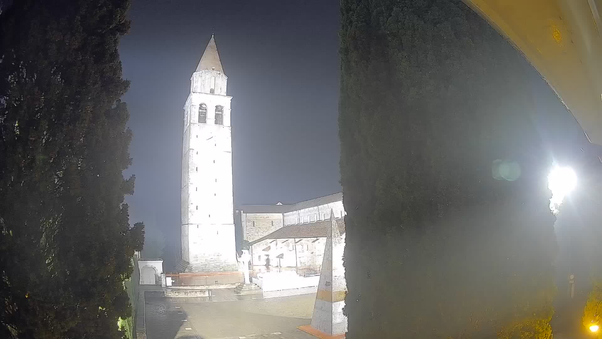 Akvileja – trg Capitolo