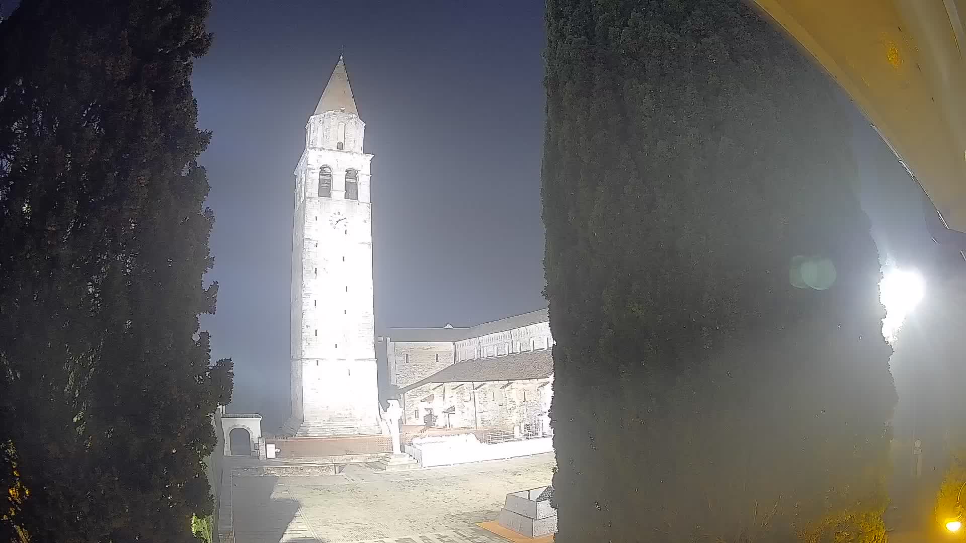 Akvileja – trg Capitolo