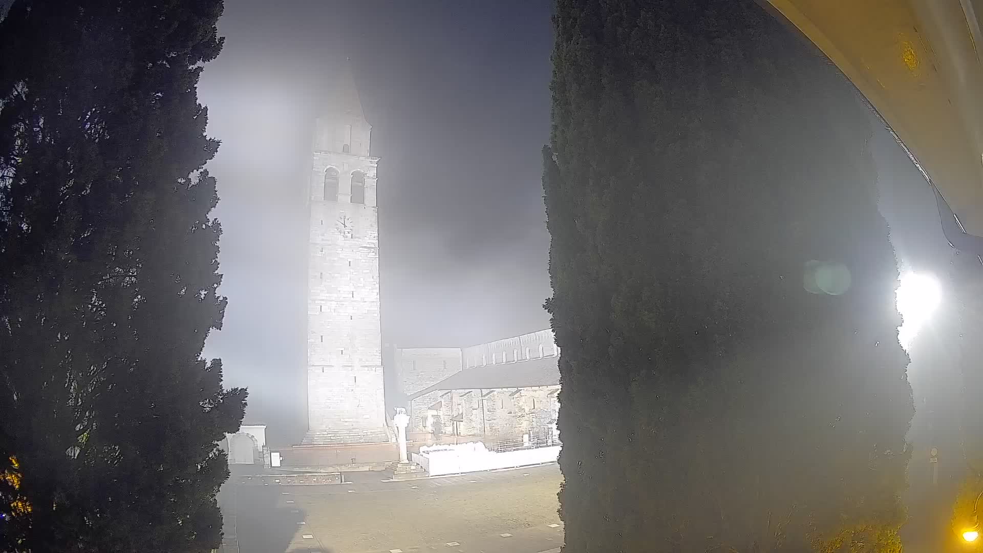 Akvileja – trg Capitolo