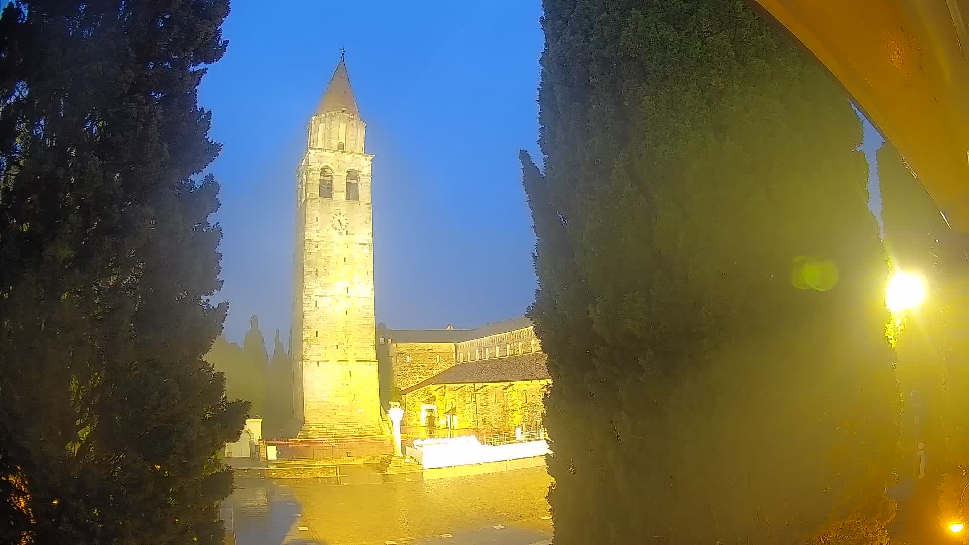 Akvileja – trg Capitolo