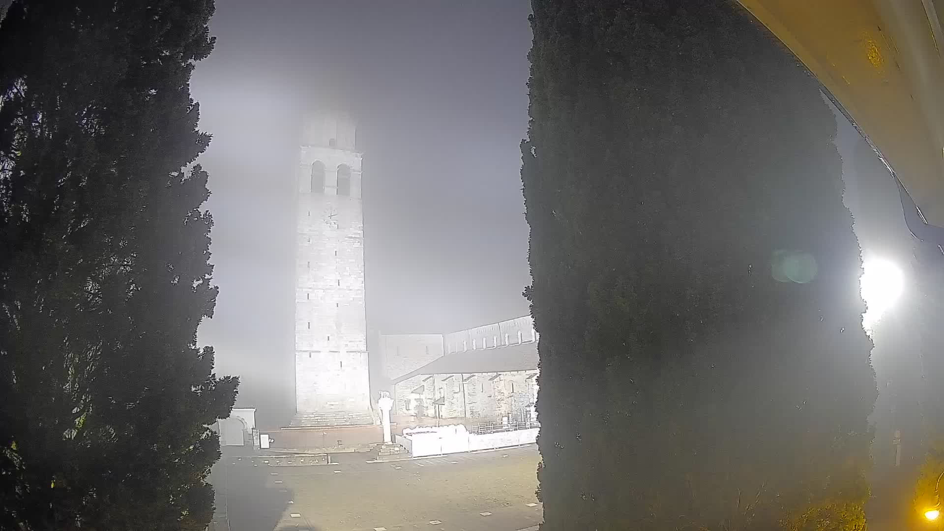 Akvileja – trg Capitolo