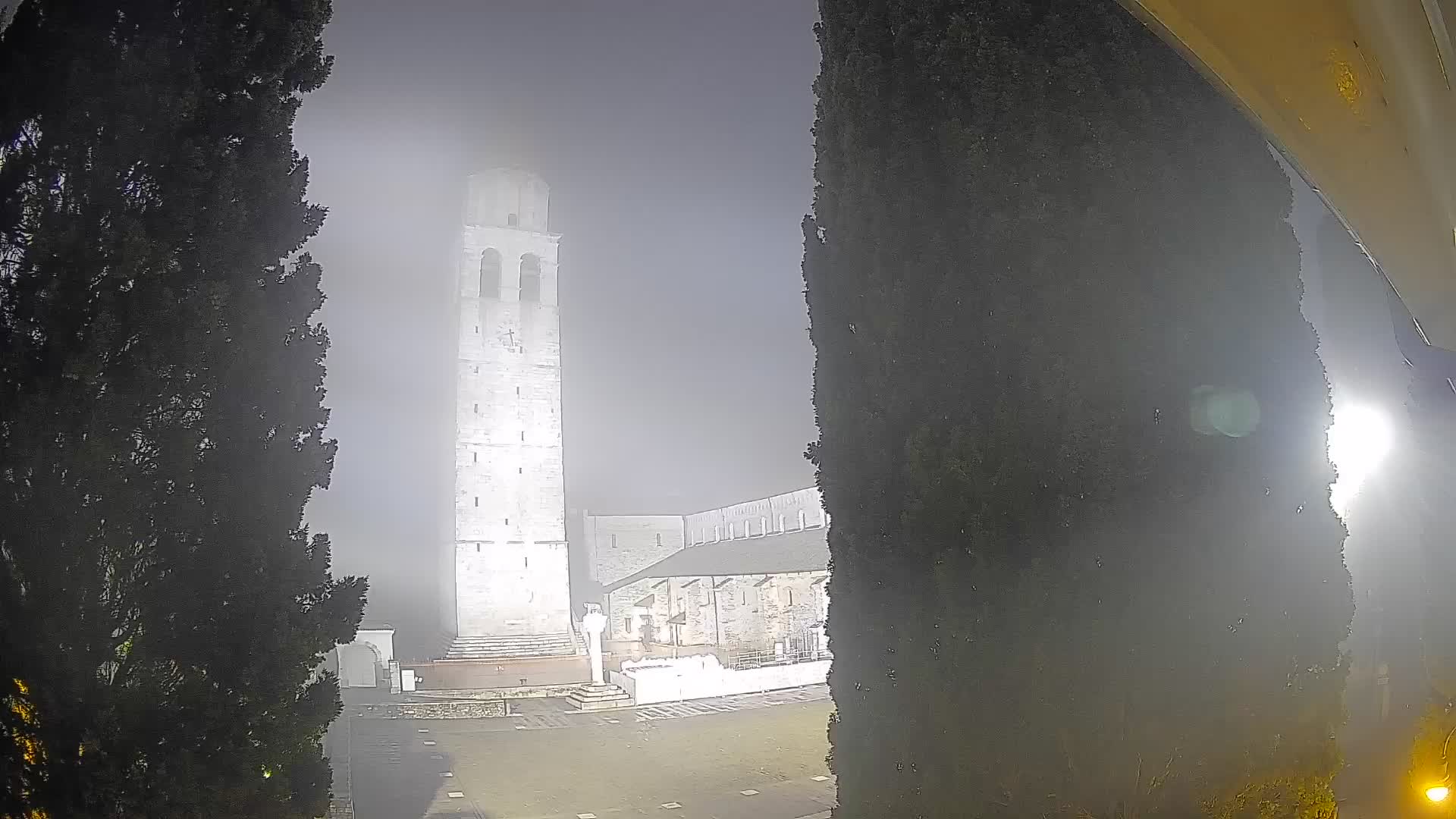 Akvileja – trg Capitolo