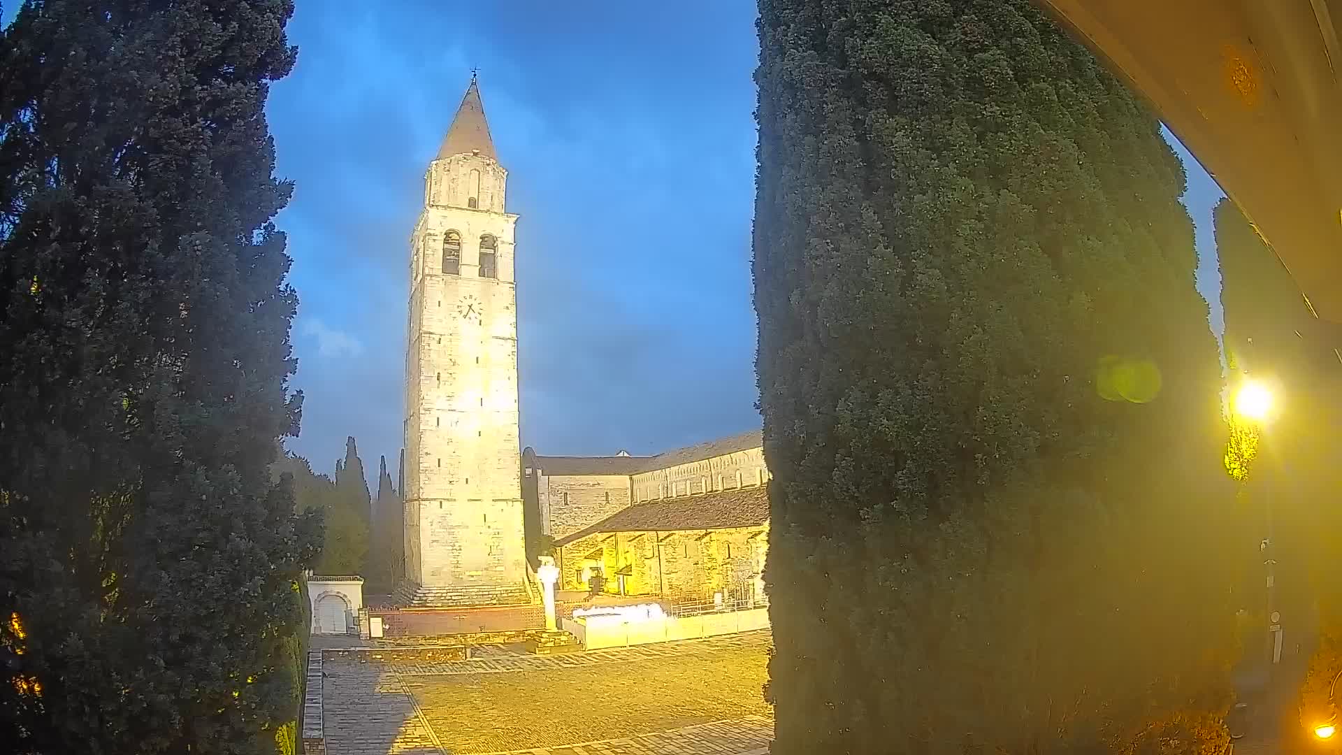 Akvileja – trg Capitolo