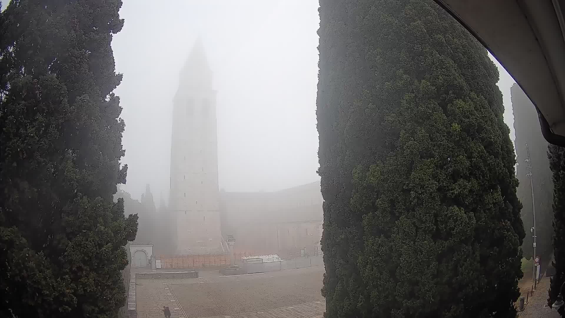 Akvileja – trg Capitolo