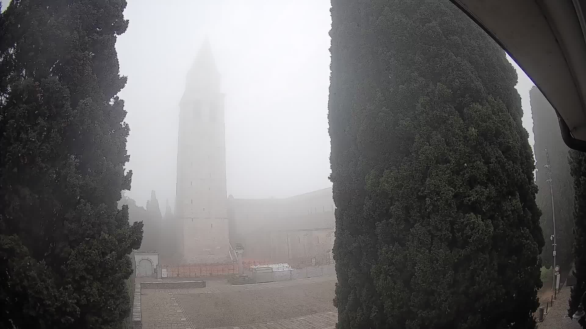 Akvileja – trg Capitolo