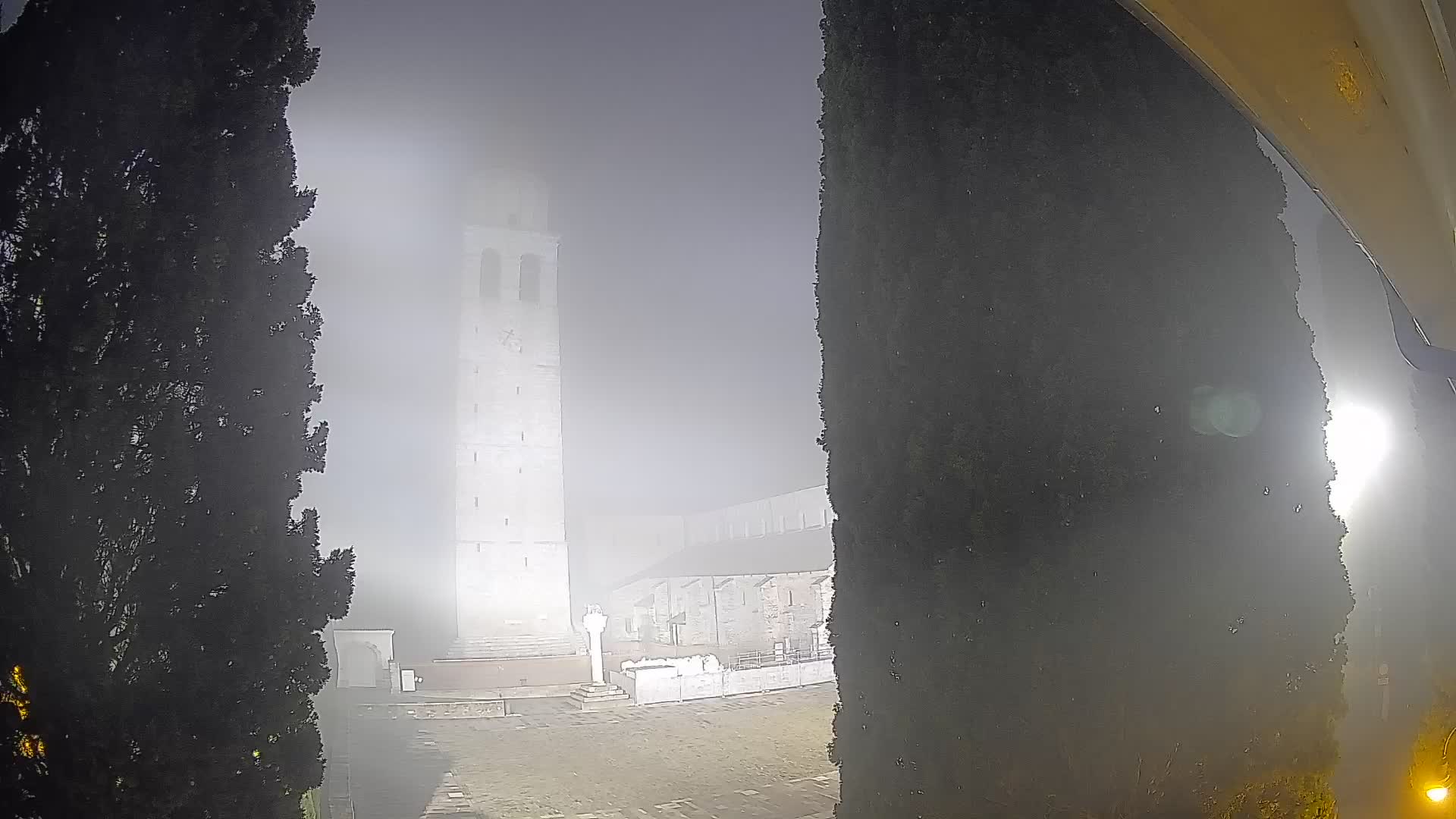 Akvileja – trg Capitolo