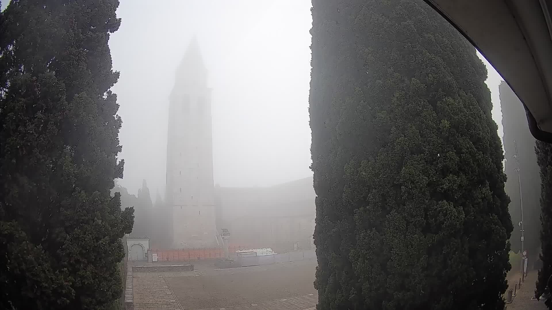 Akvileja – trg Capitolo