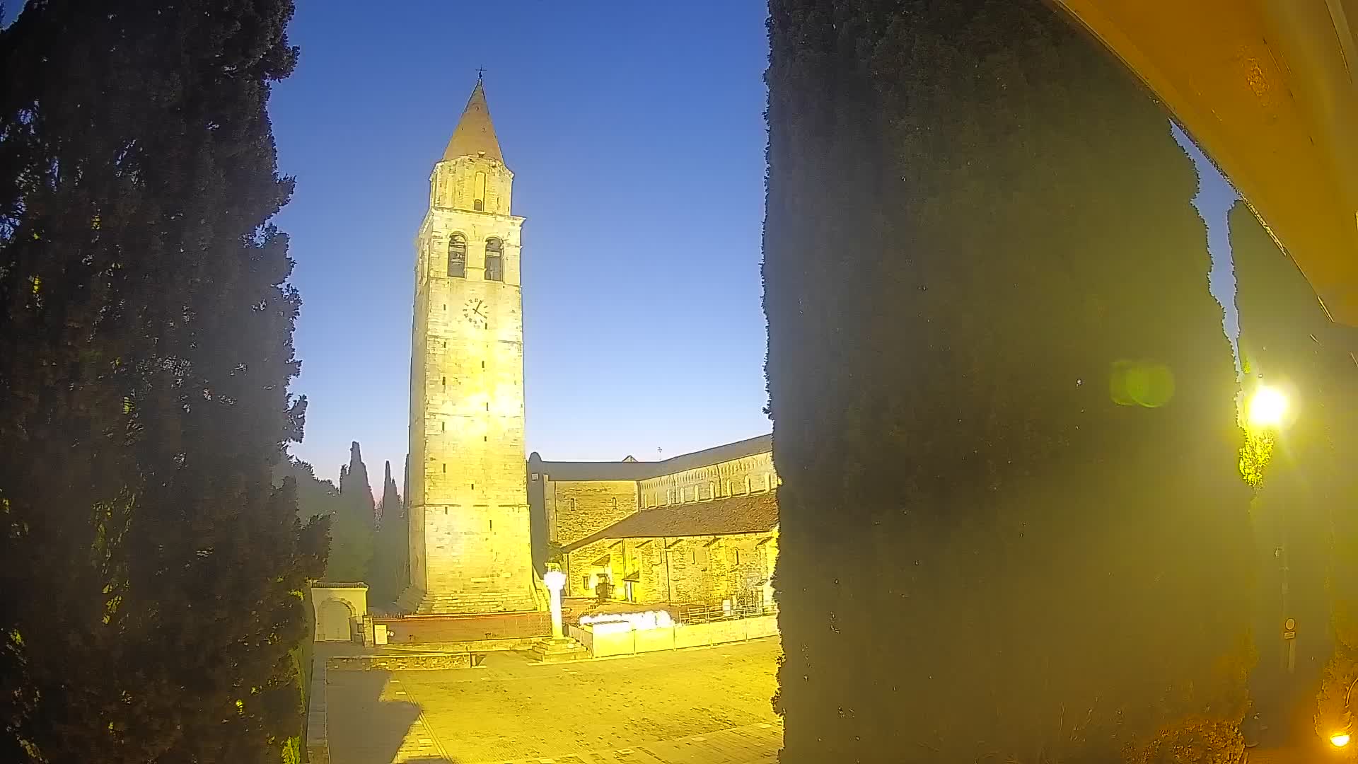 Akvileja – trg Capitolo