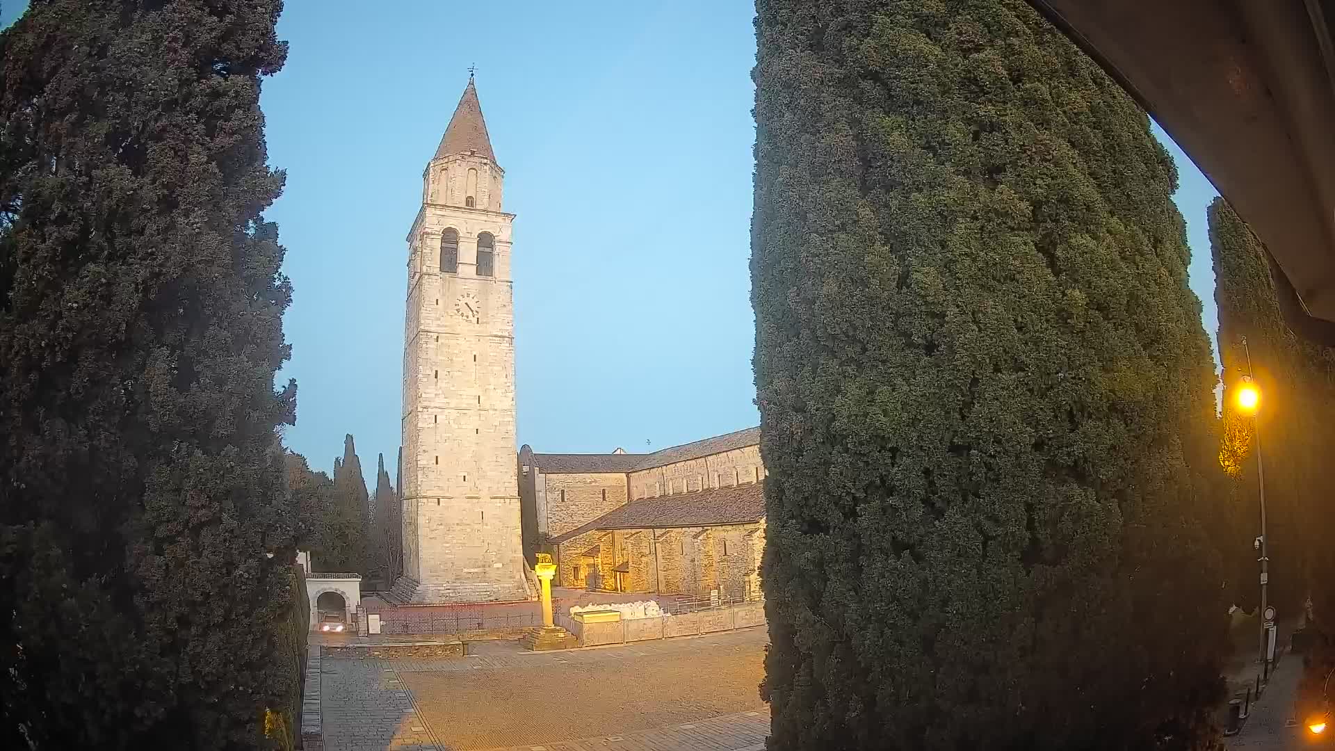 Akvileja – trg Capitolo