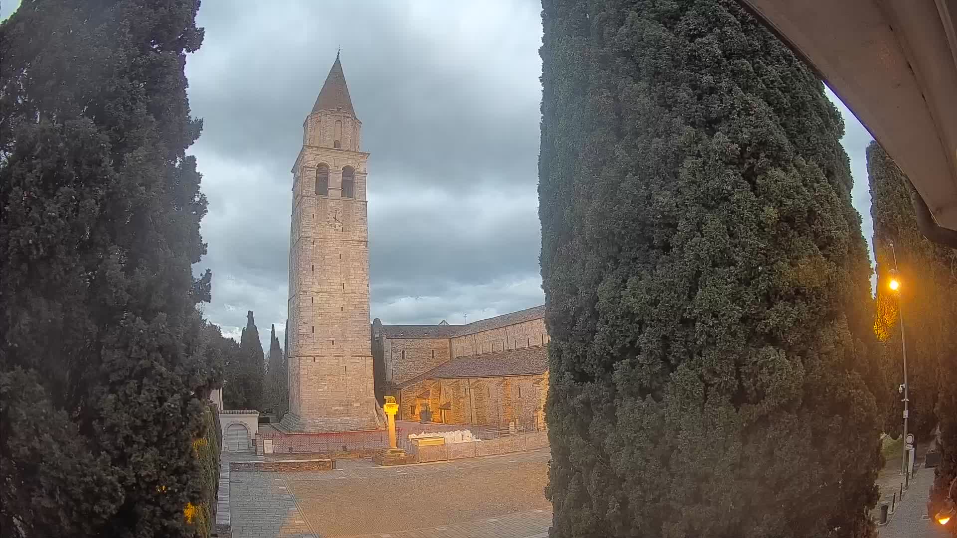 Akvileja – trg Capitolo