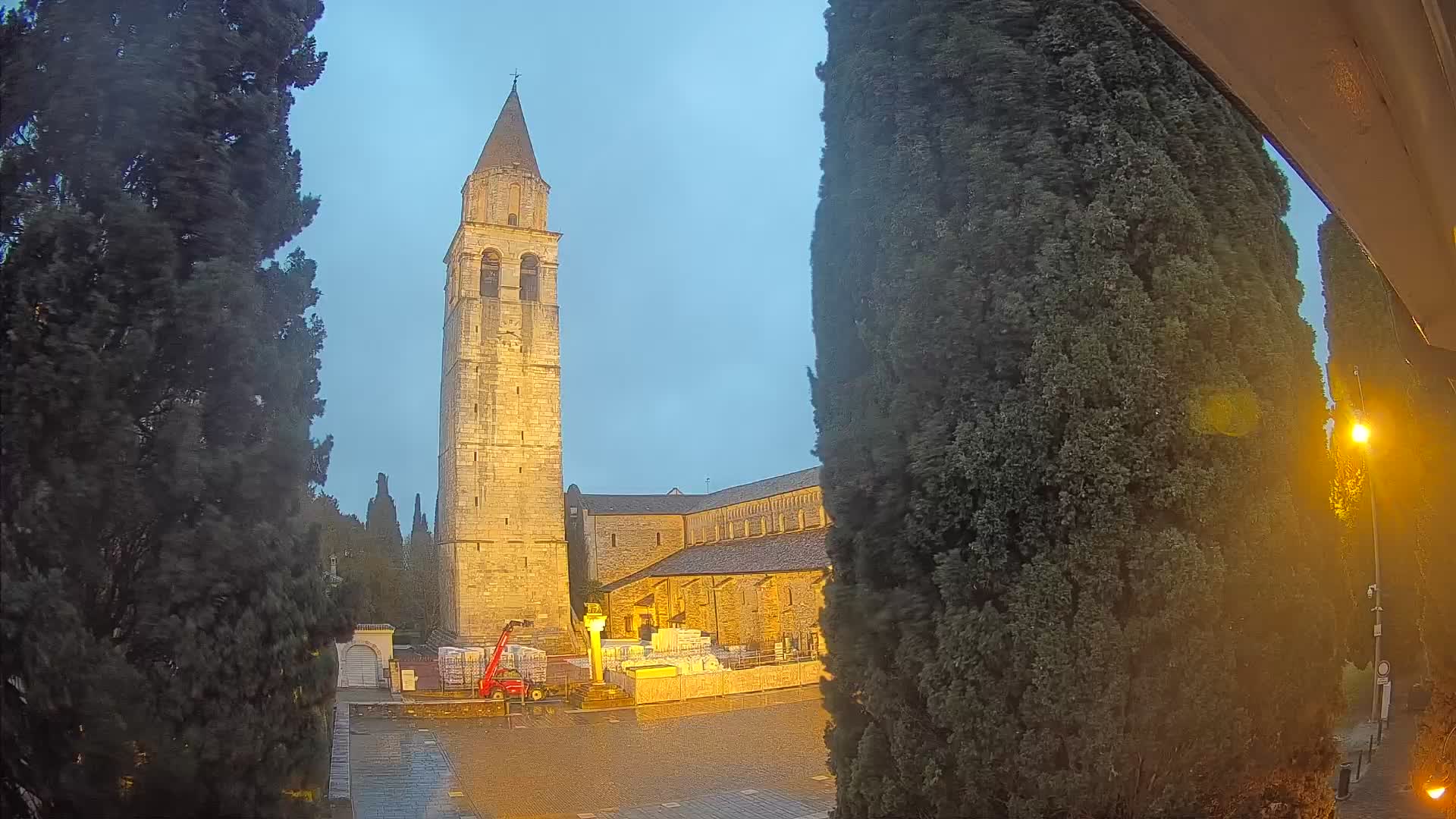 Akvileja – trg Capitolo