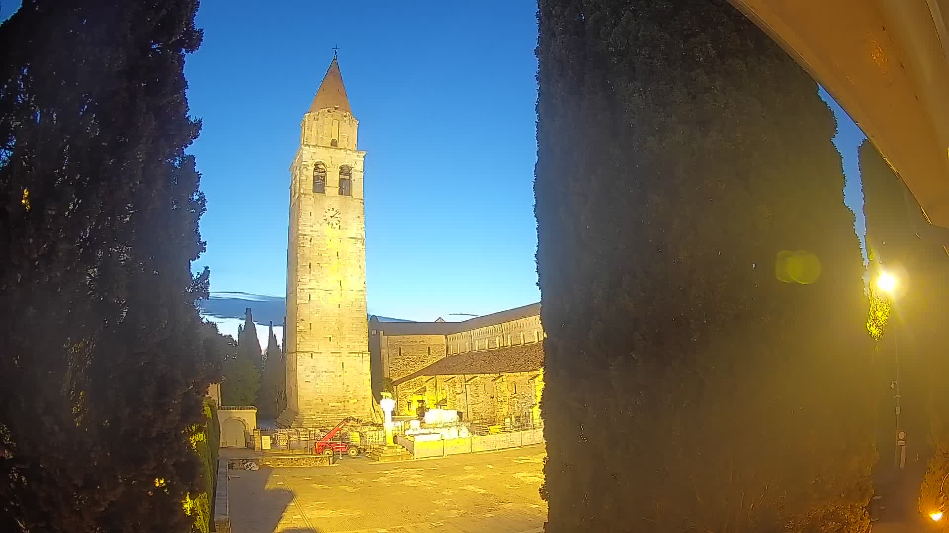 Akvileja – trg Capitolo