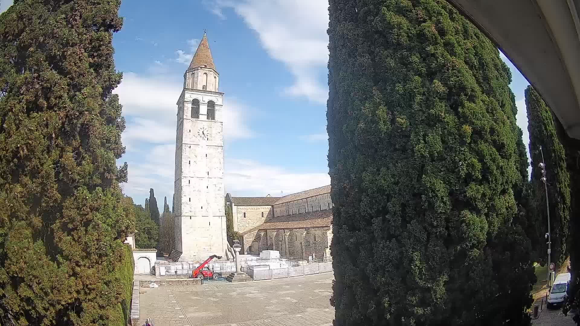 Akvileja – trg Capitolo