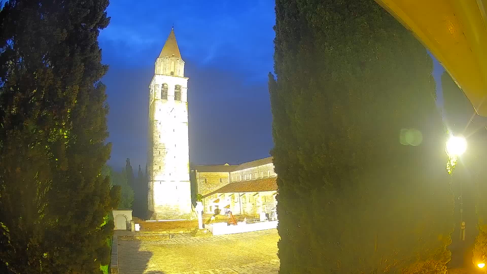 Akvileja – trg Capitolo