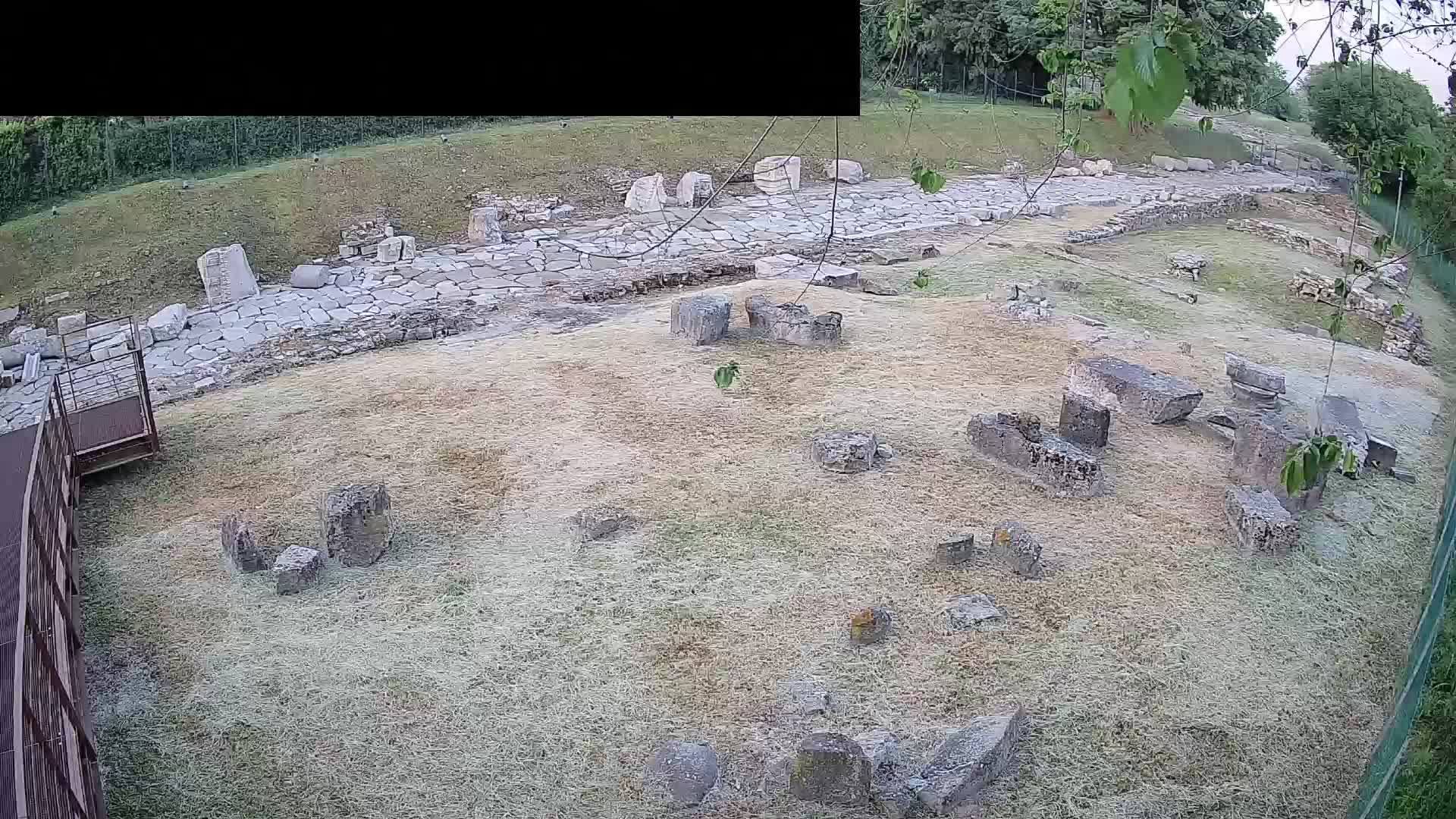 Akvileja – Decumano di Aratria Galla