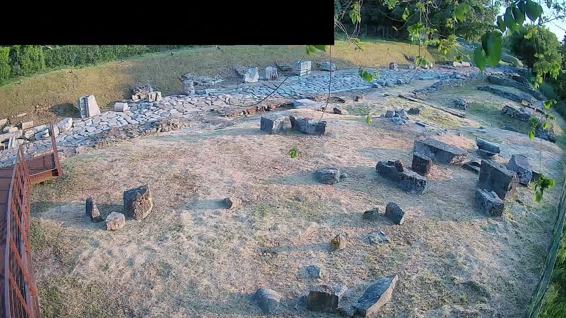 Akvileja – Decumano di Aratria Galla