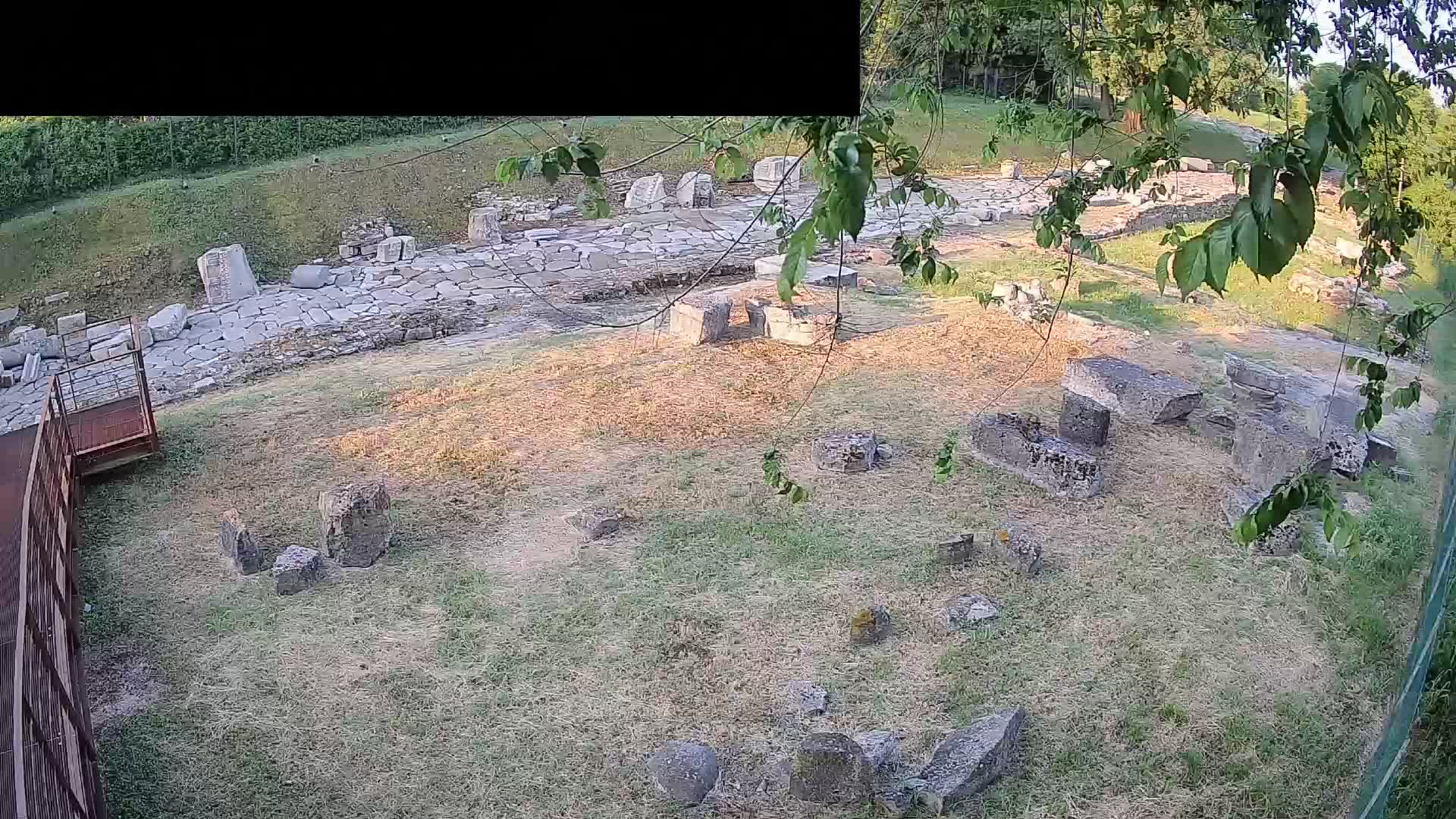 Akvileja – Decumano di Aratria Galla
