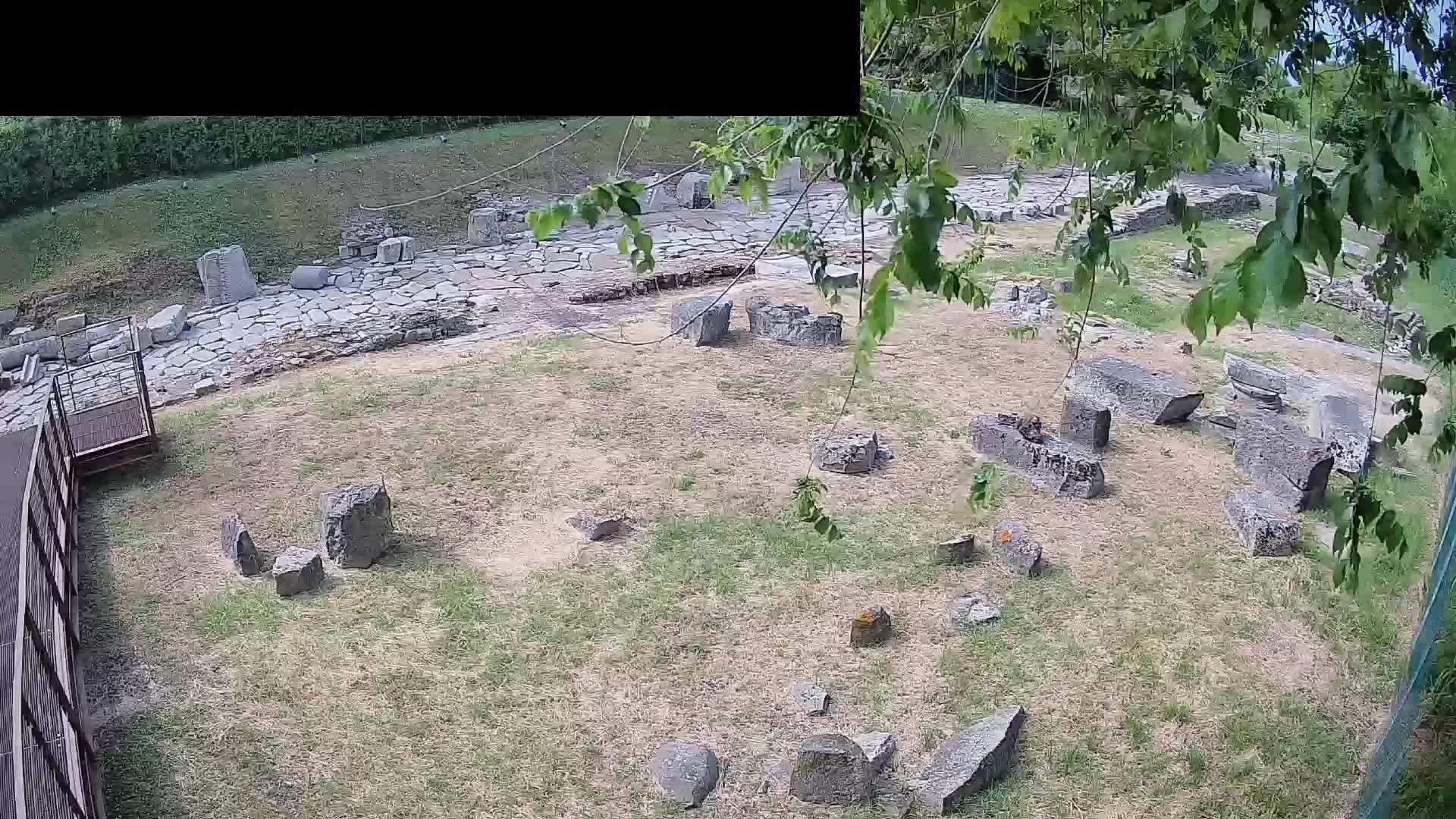 Akvileja – Decumano di Aratria Galla