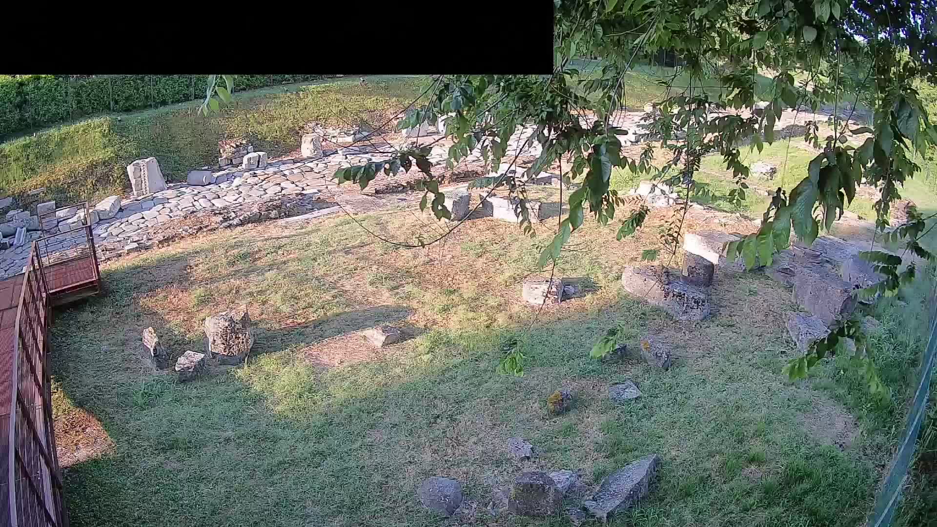 Akvileja – Decumano di Aratria Galla