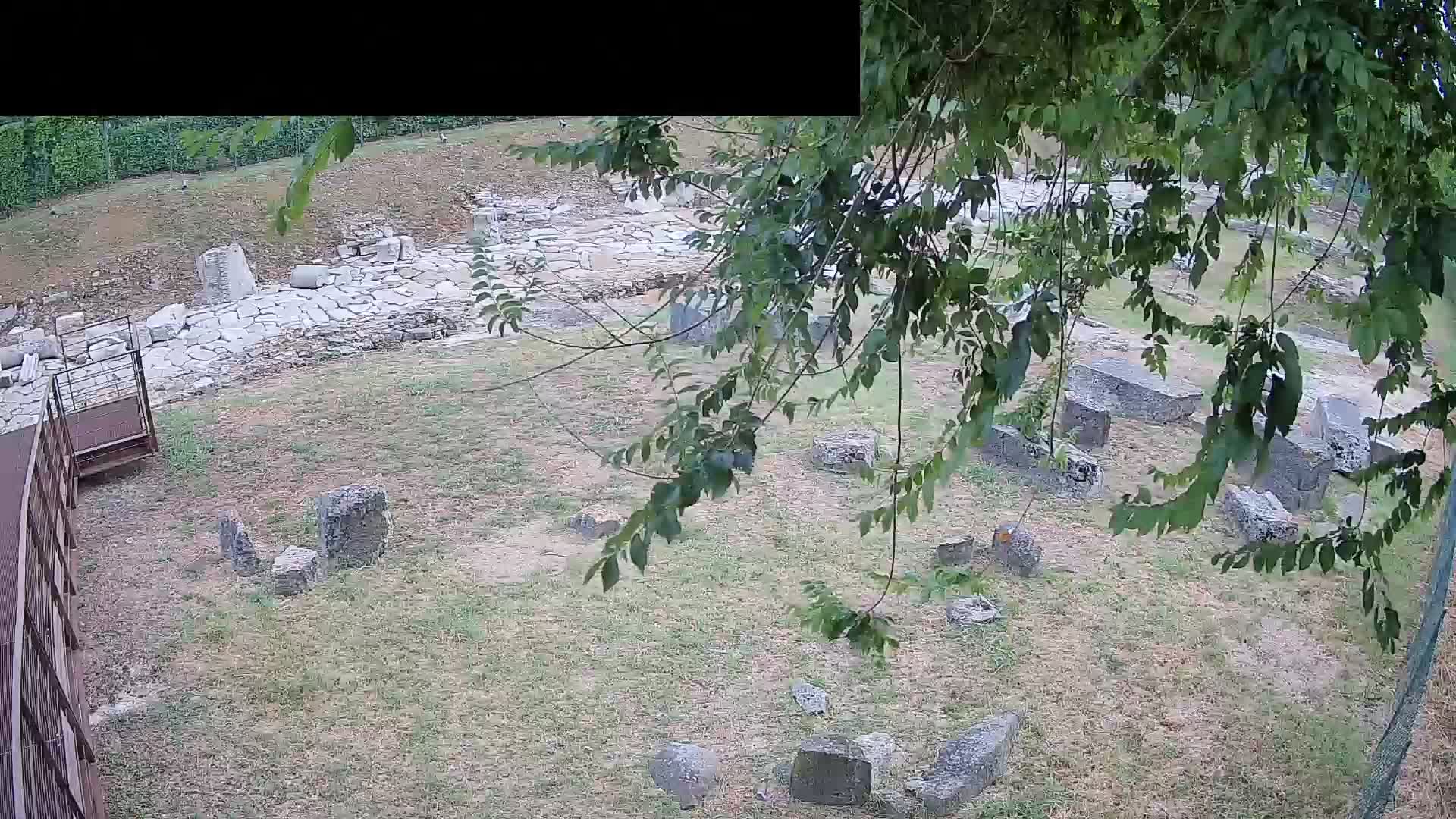 Akvileja – Decumano di Aratria Galla