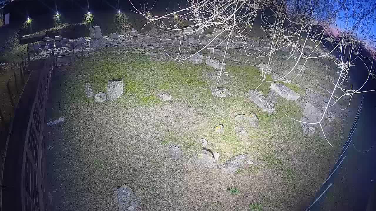 Akvileja – Decumano di Aratria Galla