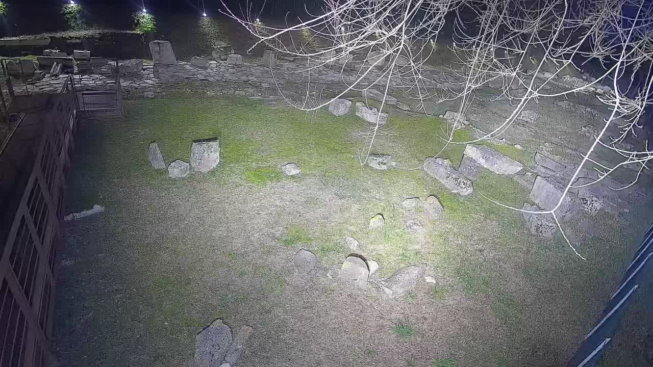 Akvileja – Decumano di Aratria Galla