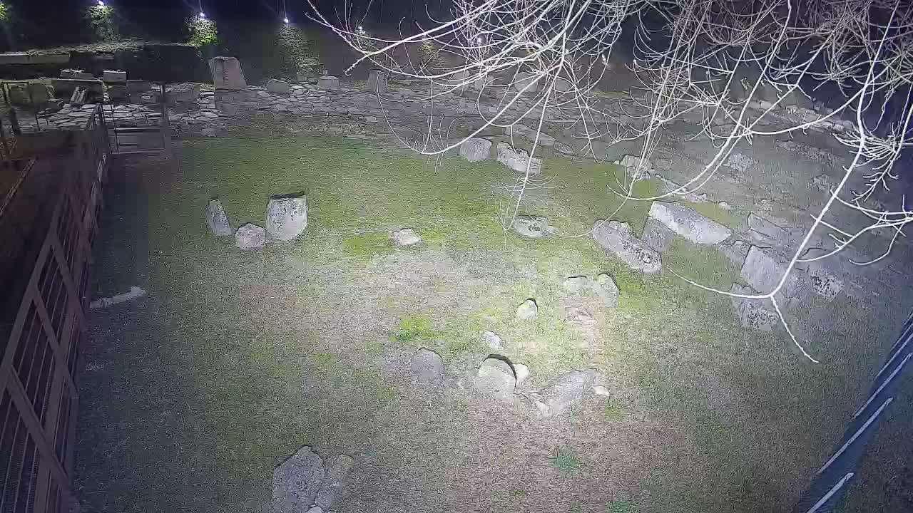 Akvileja – Decumano di Aratria Galla